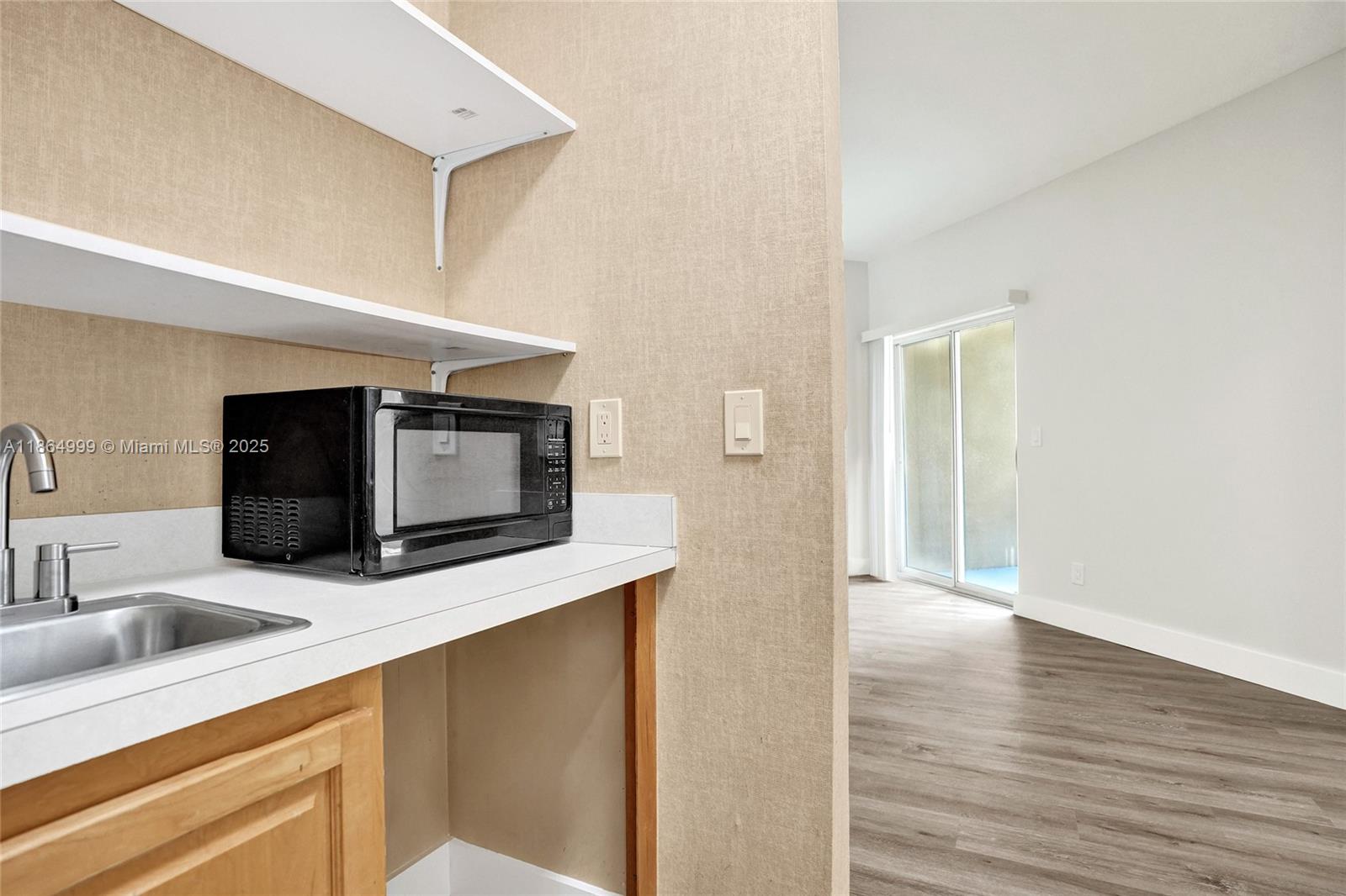 GOLF VILLAS CONDOMINIUM - Residential