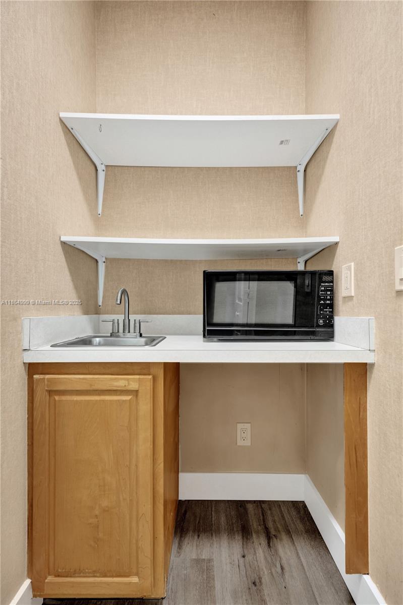 GOLF VILLAS CONDOMINIUM - Residential