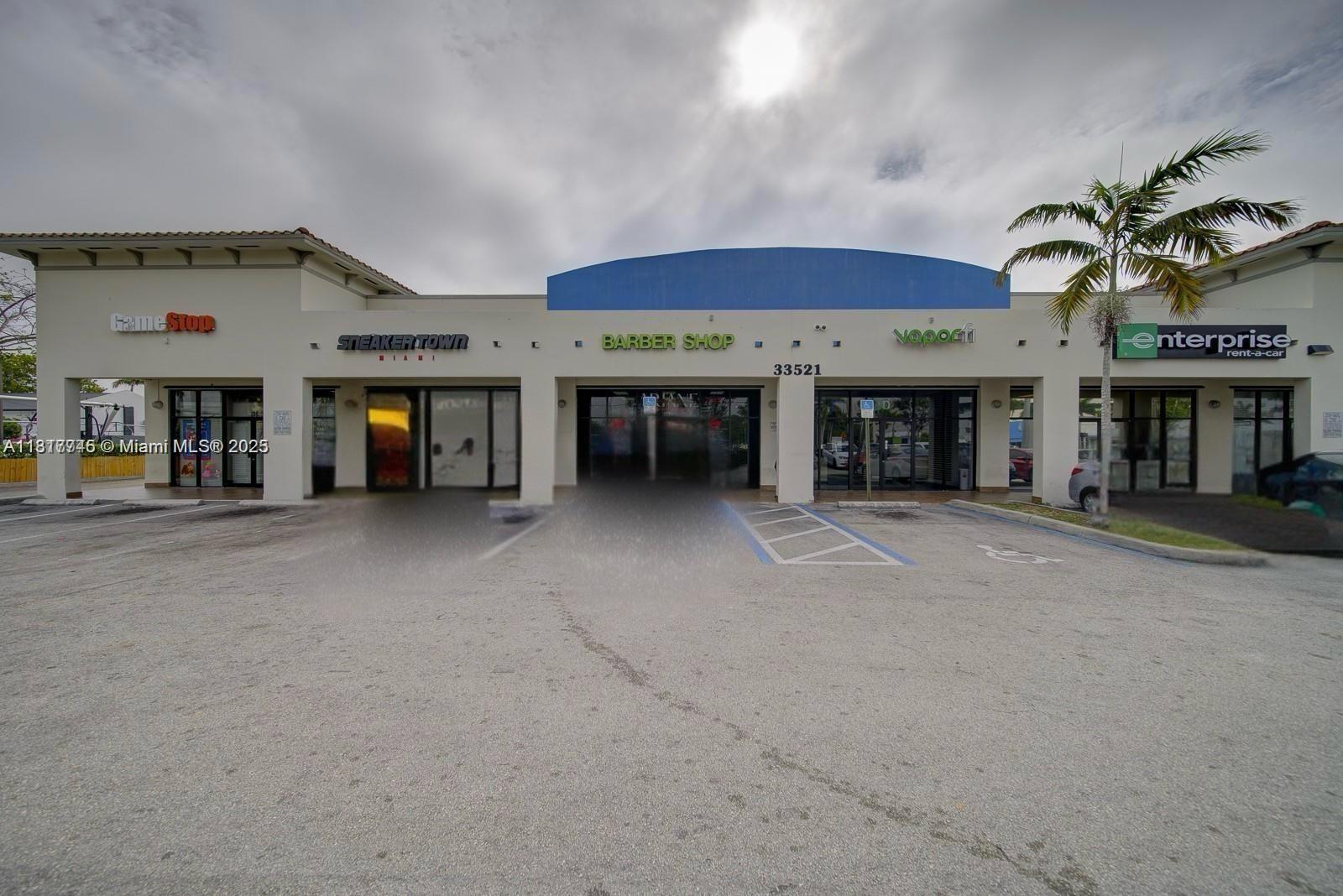 The unit is situated in a busy location, anchored by Walmart, Enterprise, Wells Fargo ATM any many more. Excellent location for your business. Move in ready.
