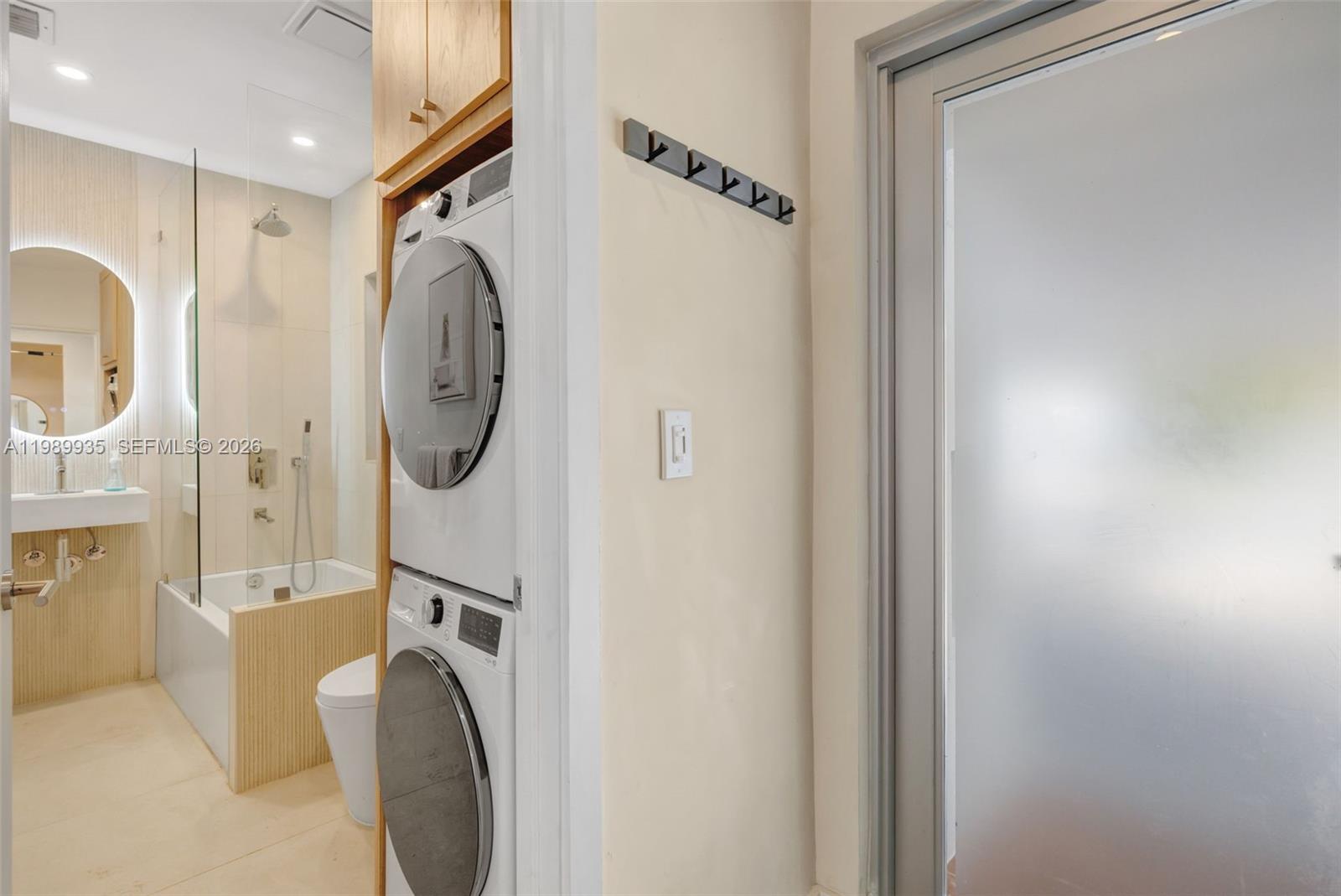 WASHINGTON PLACE - Residential