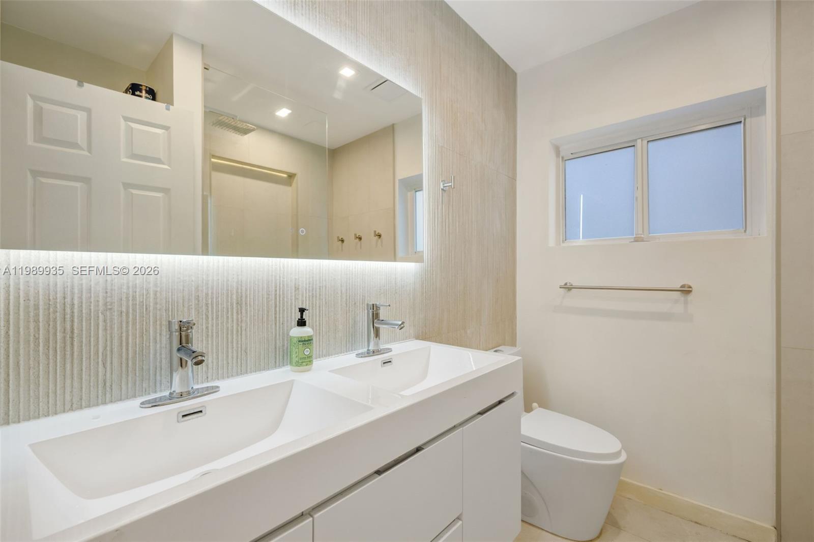 WASHINGTON PLACE - Residential