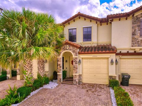 3962 Devenshire Ct Coconut Creek FL 33073