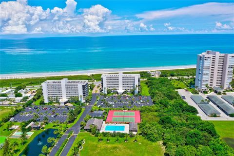 A home in Hutchinson Island