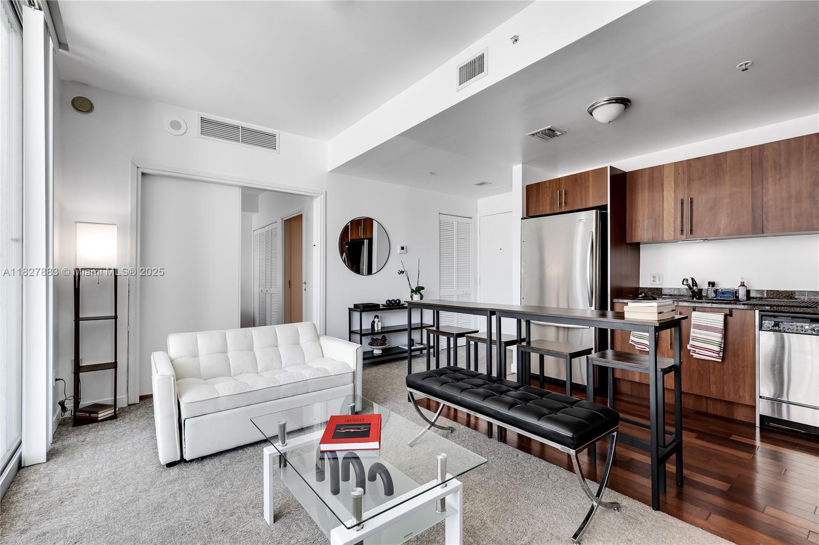 300 S Biscayne Blvd T-1403