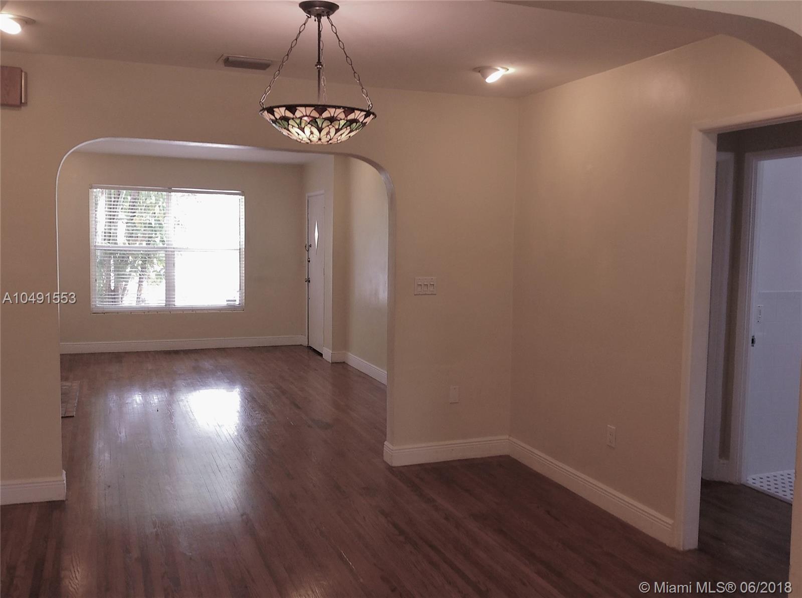 KENSINGTON PARK - Residential