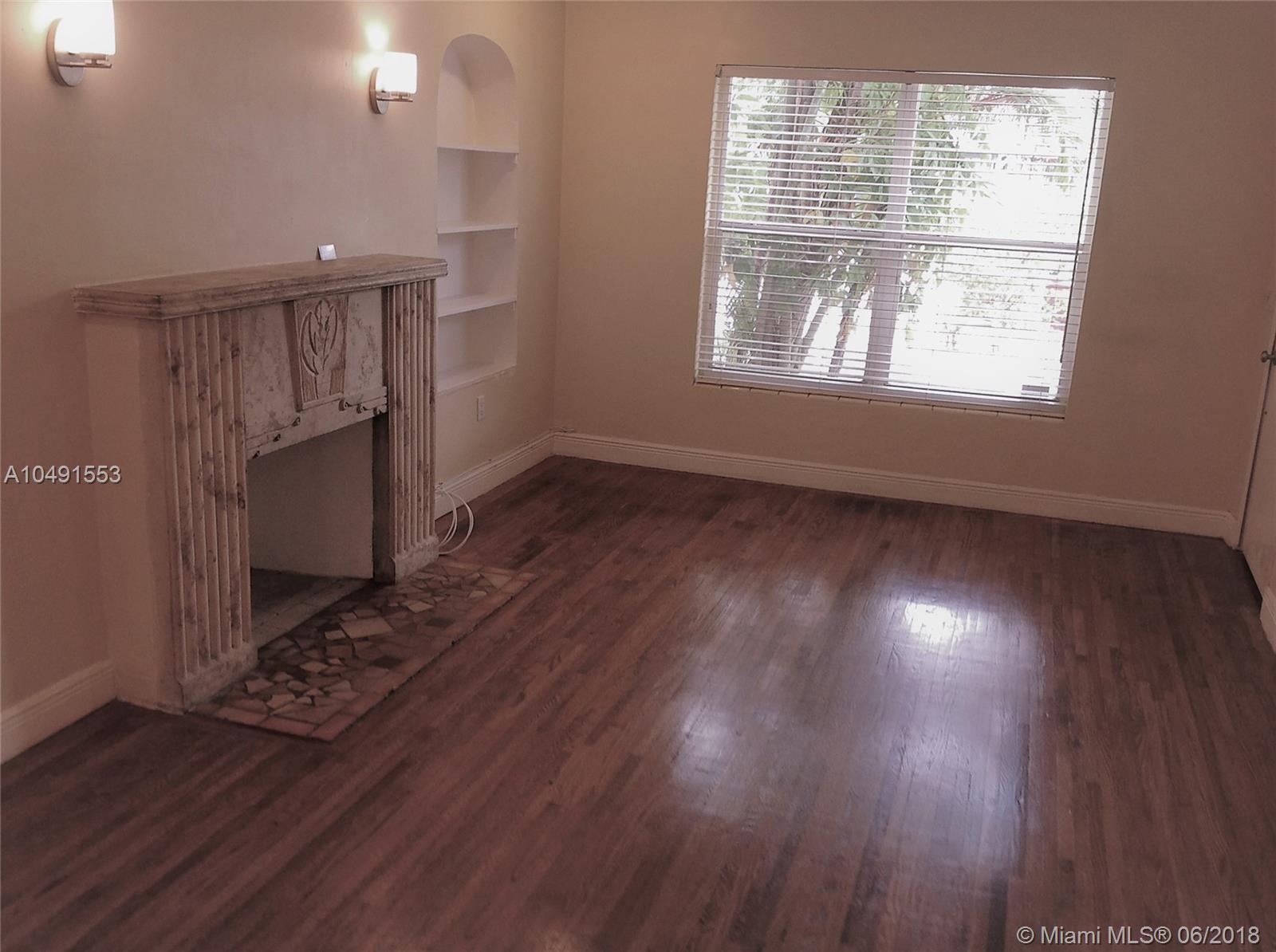 KENSINGTON PARK - Residential