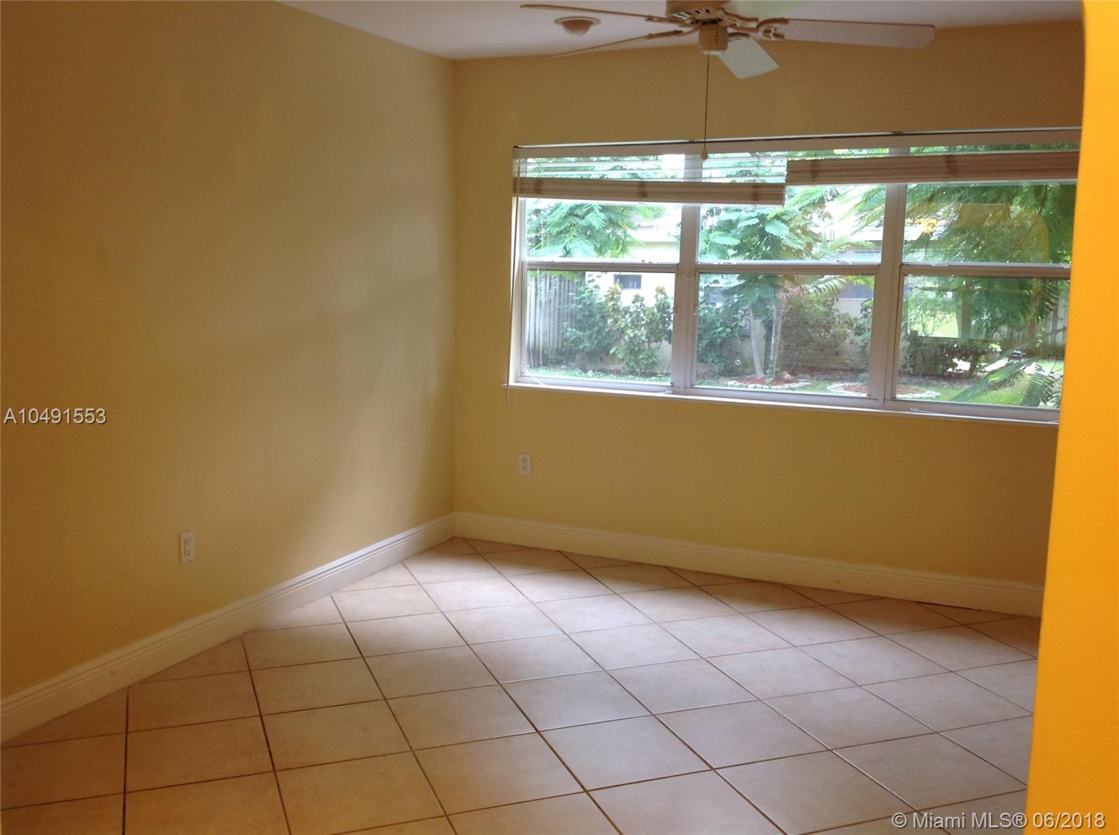 KENSINGTON PARK - Residential