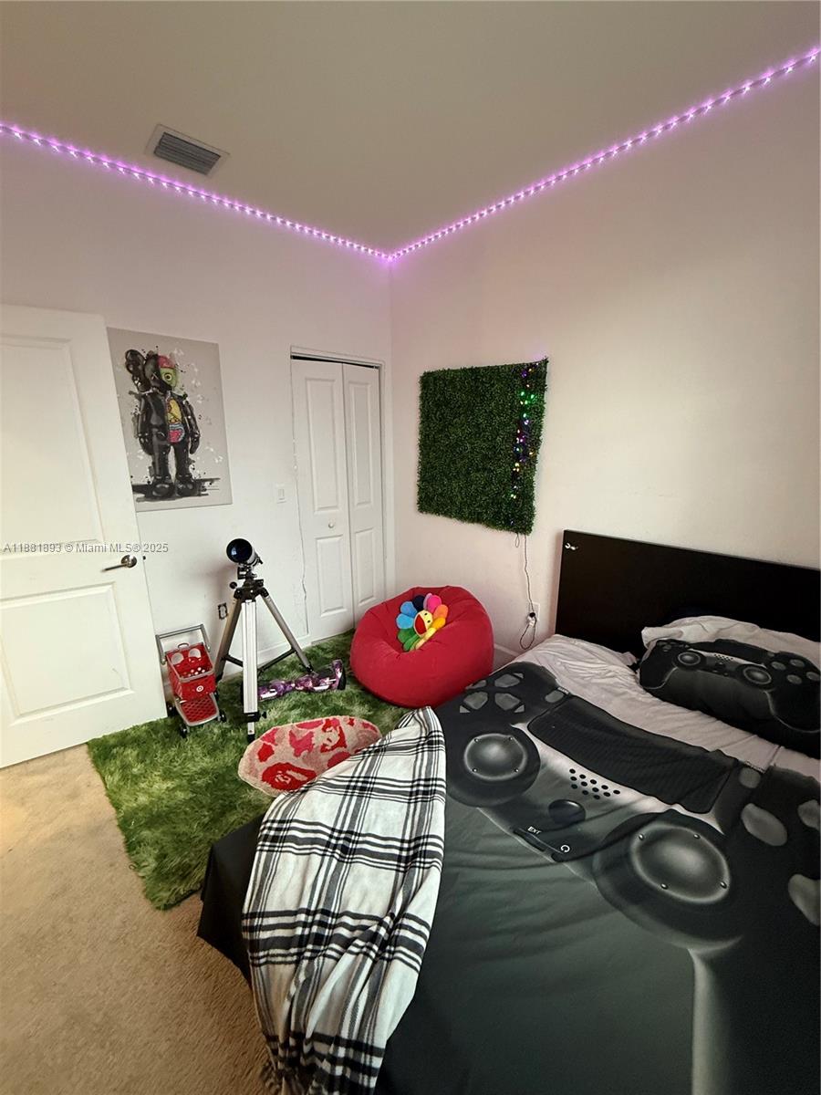 WINDSOR SQUARE - Residential