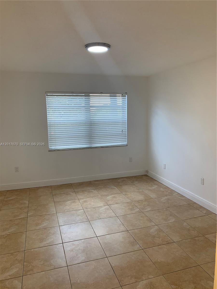 SEGOVIA CONDO - Residential