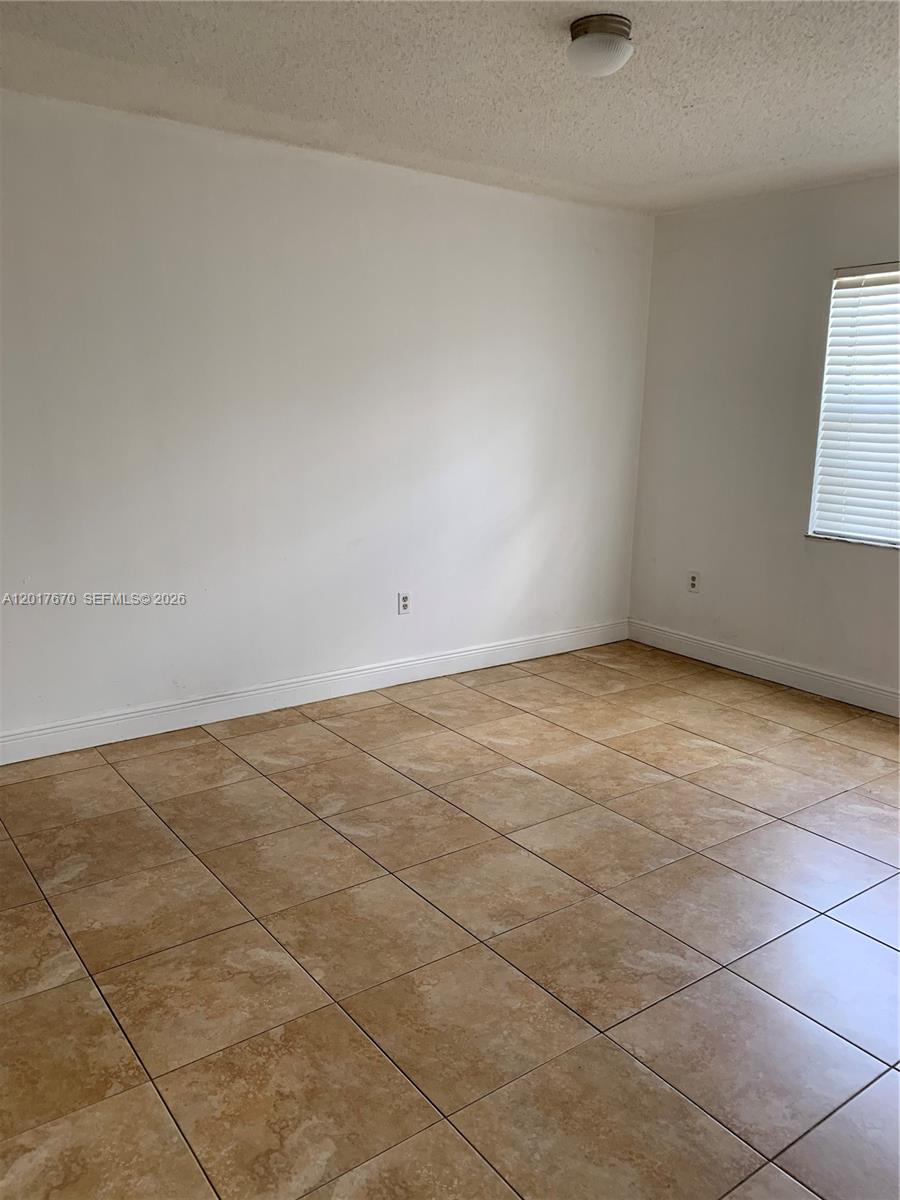 SEGOVIA CONDO - Residential