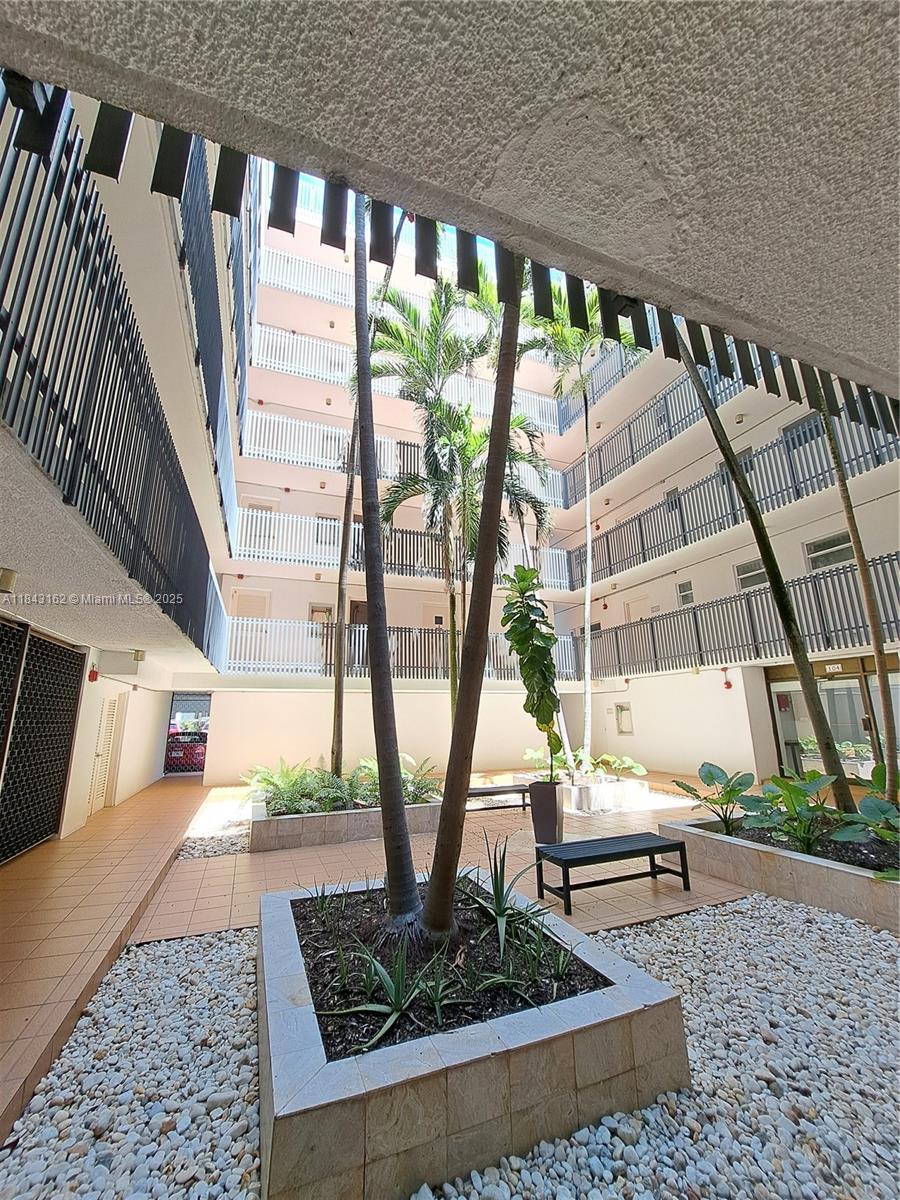 KEY BISCAYNE ONE HUNDRED - Residential Lease