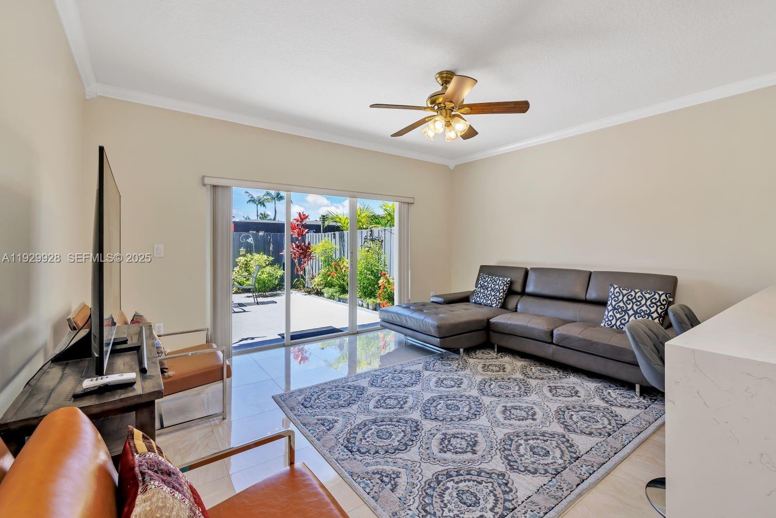 TWIN LAKE SHORES CENTRAL - Residential Lease