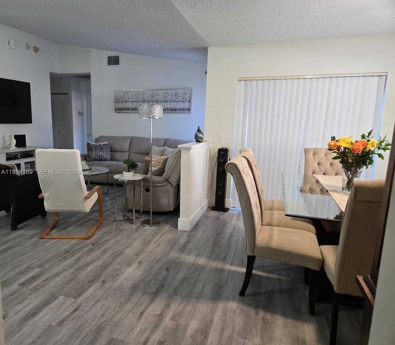 OAKWOOD II - Residential