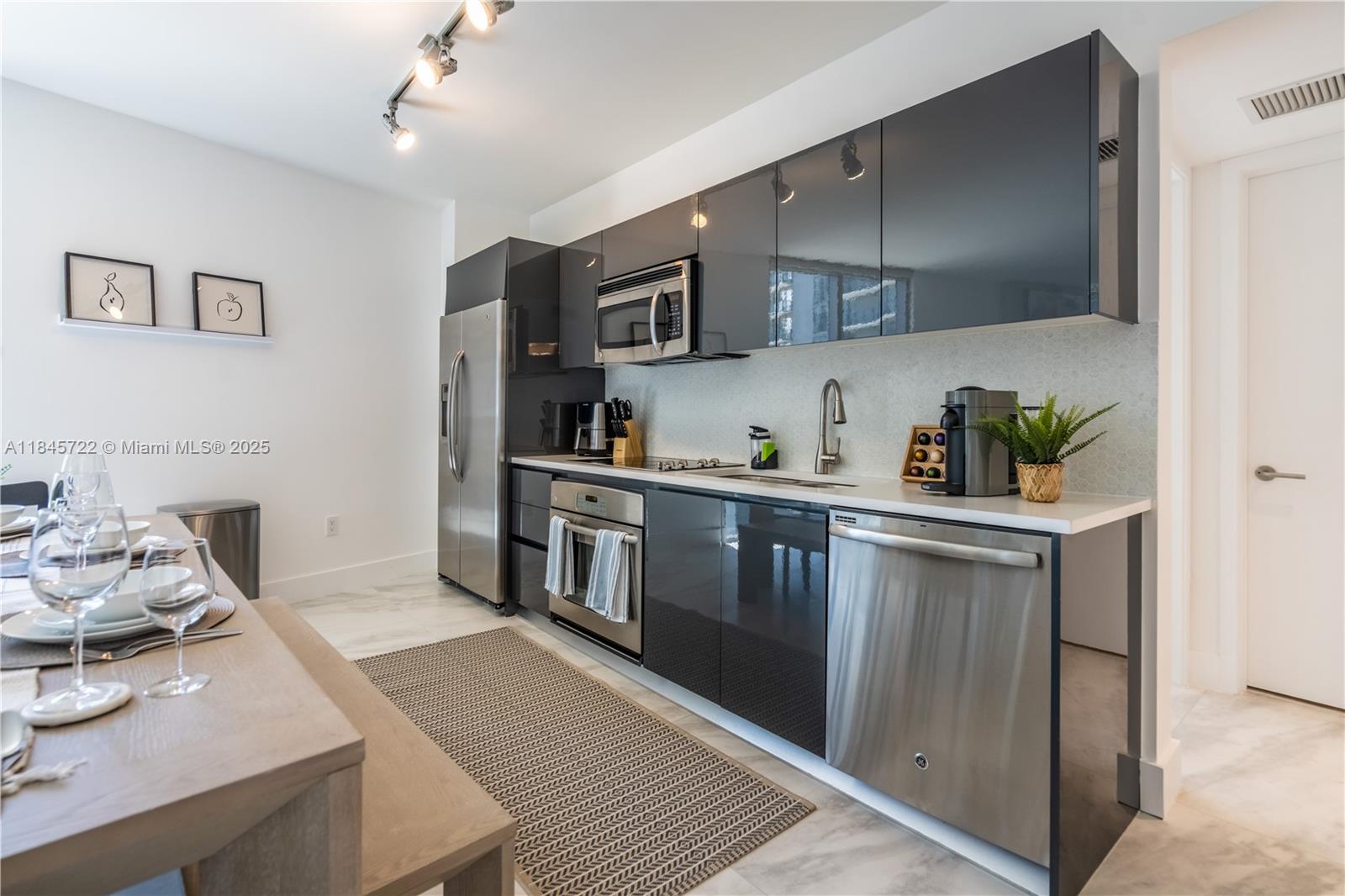 MYBRICKELL CONDO - Residential Lease