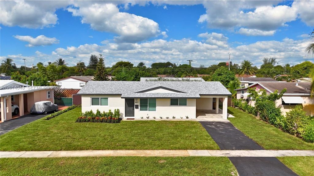 Photo of 4021 NW 3rd Ter, Deerfield Beach, FL 33064 (MLS # A12014048)