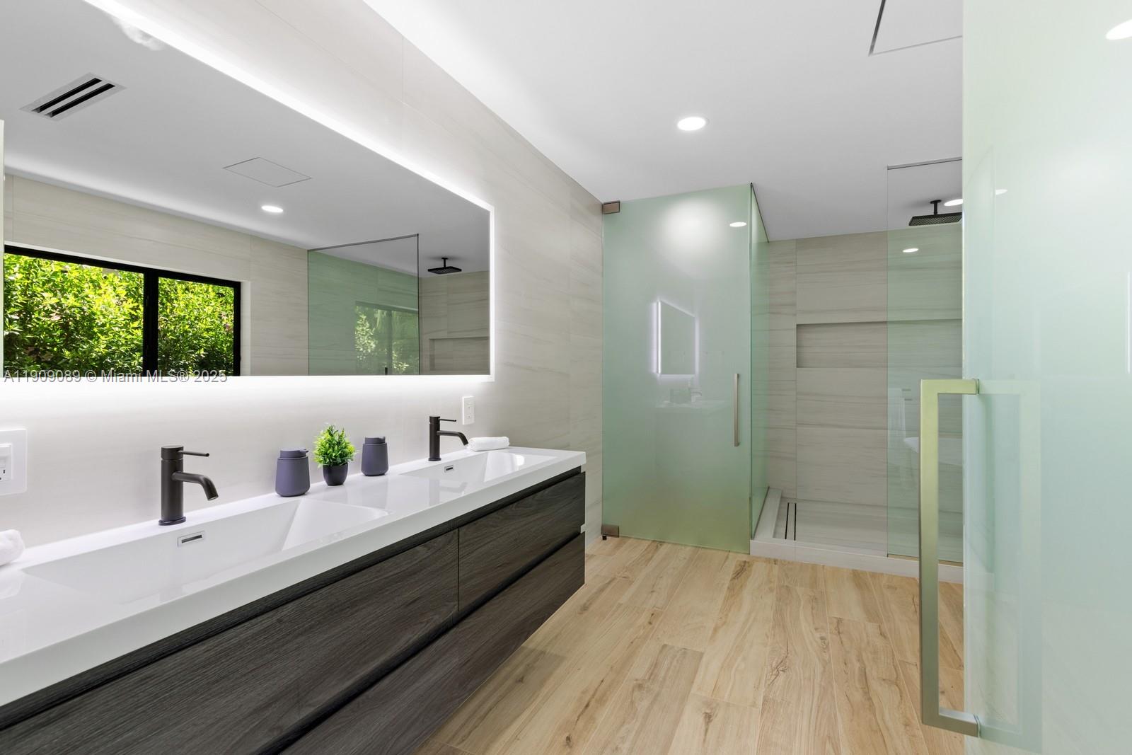 BAY HEIGHTS 1ST ADDN - Residential