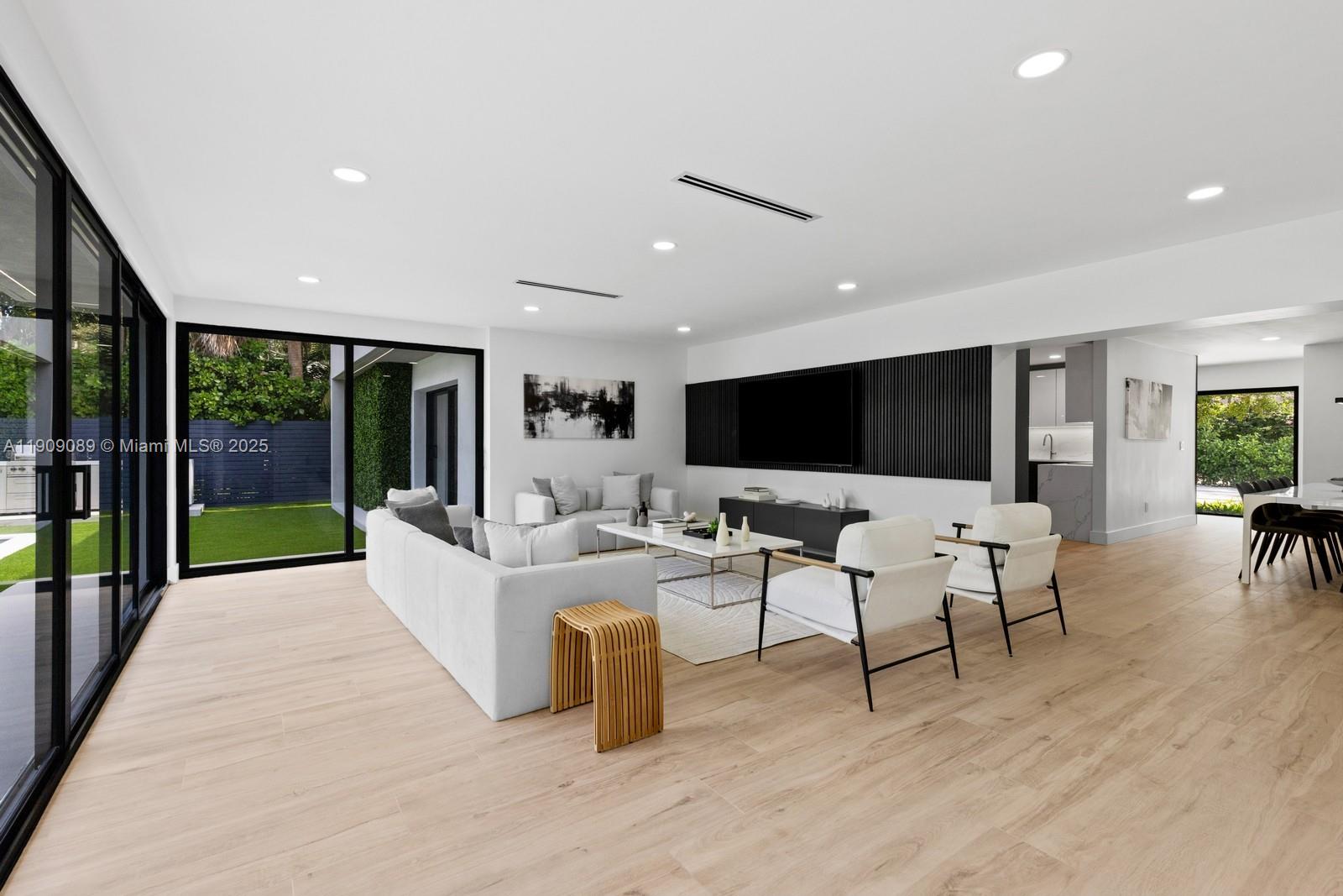 BAY HEIGHTS 1ST ADDN - Residential