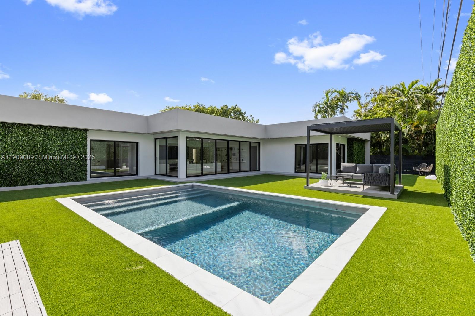 BAY HEIGHTS 1ST ADDN - Residential