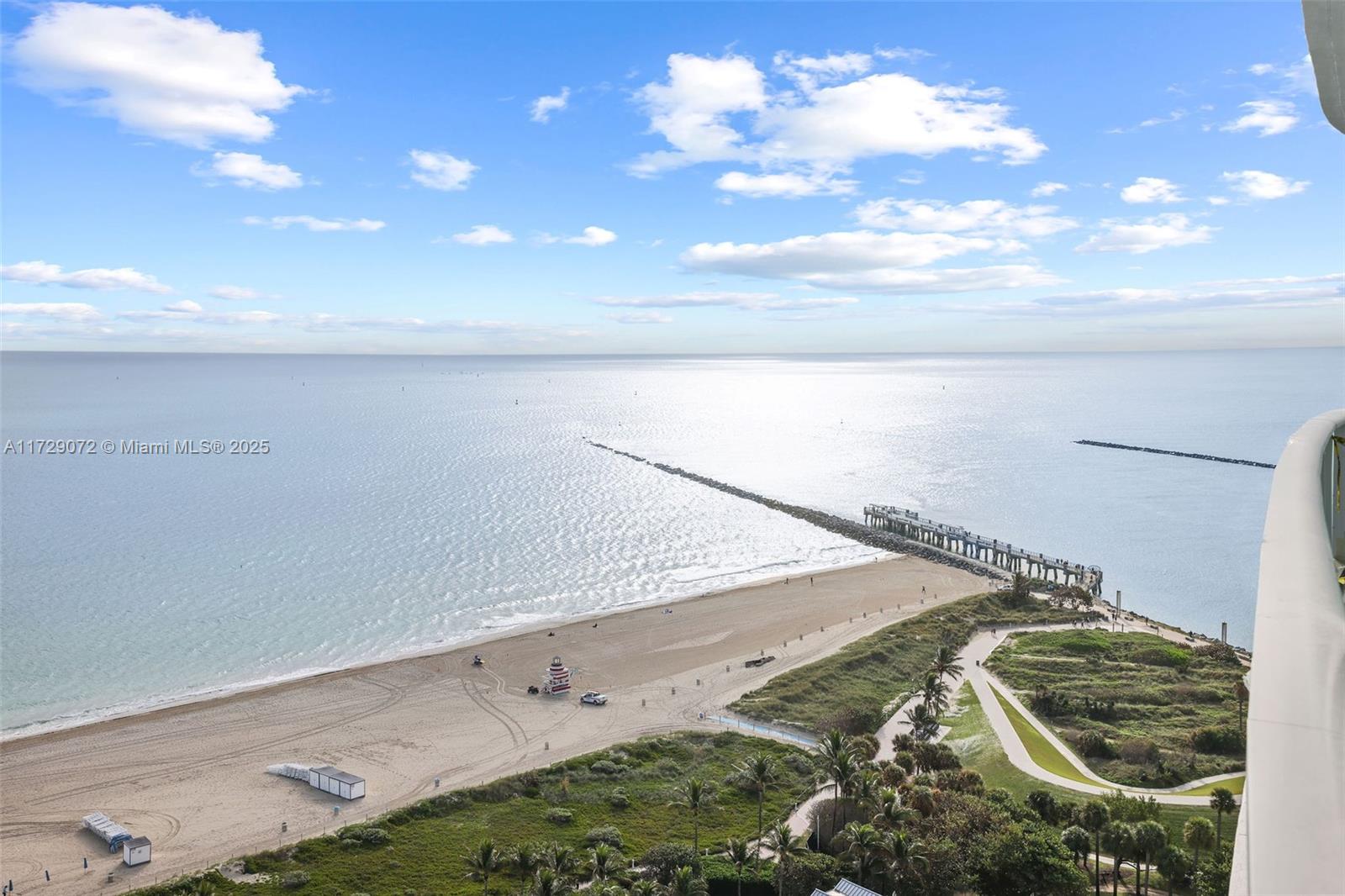 CONTINUUM ON SOUTH BEACH - Residential