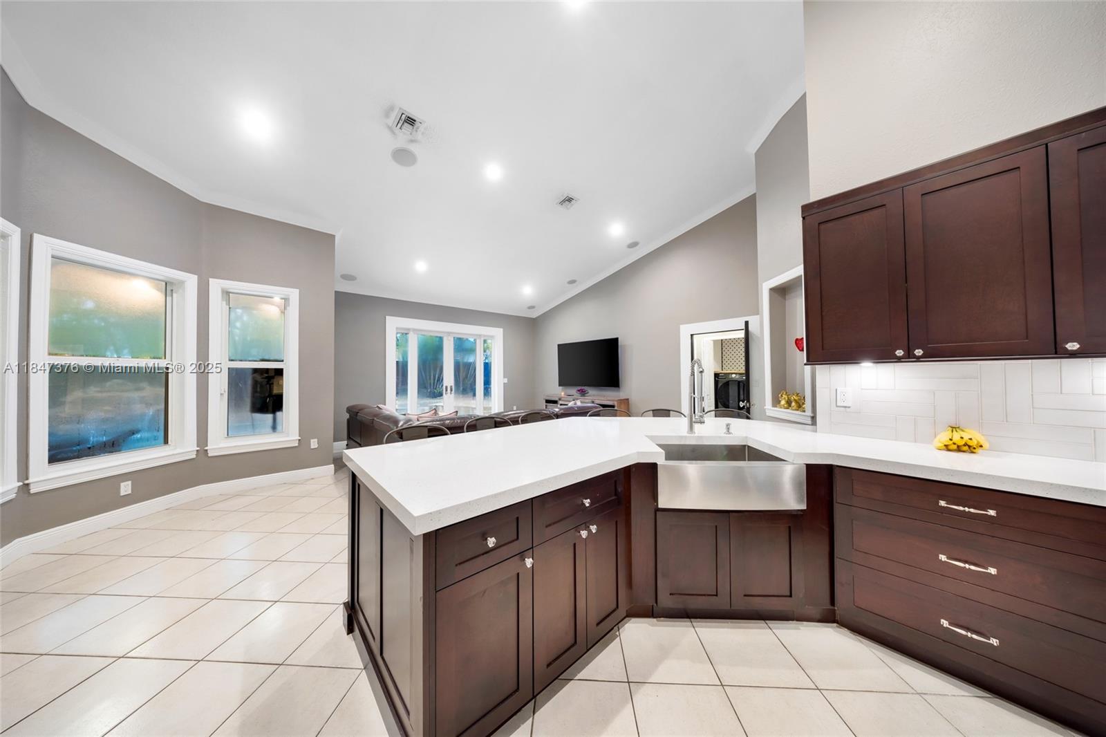 NELIA SUB - Residential