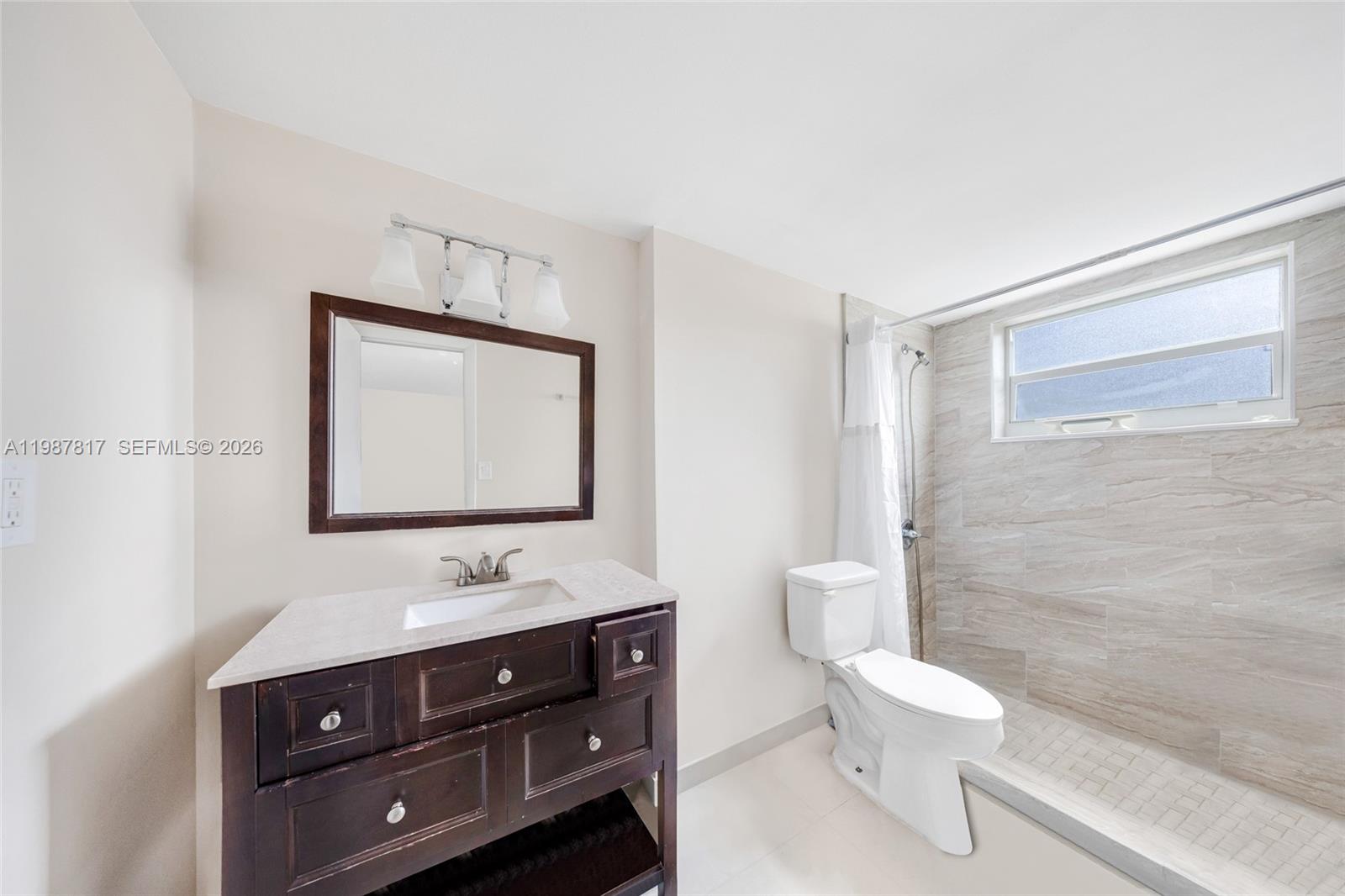 KENDALE LK TOWNHOUSE COND - Residential