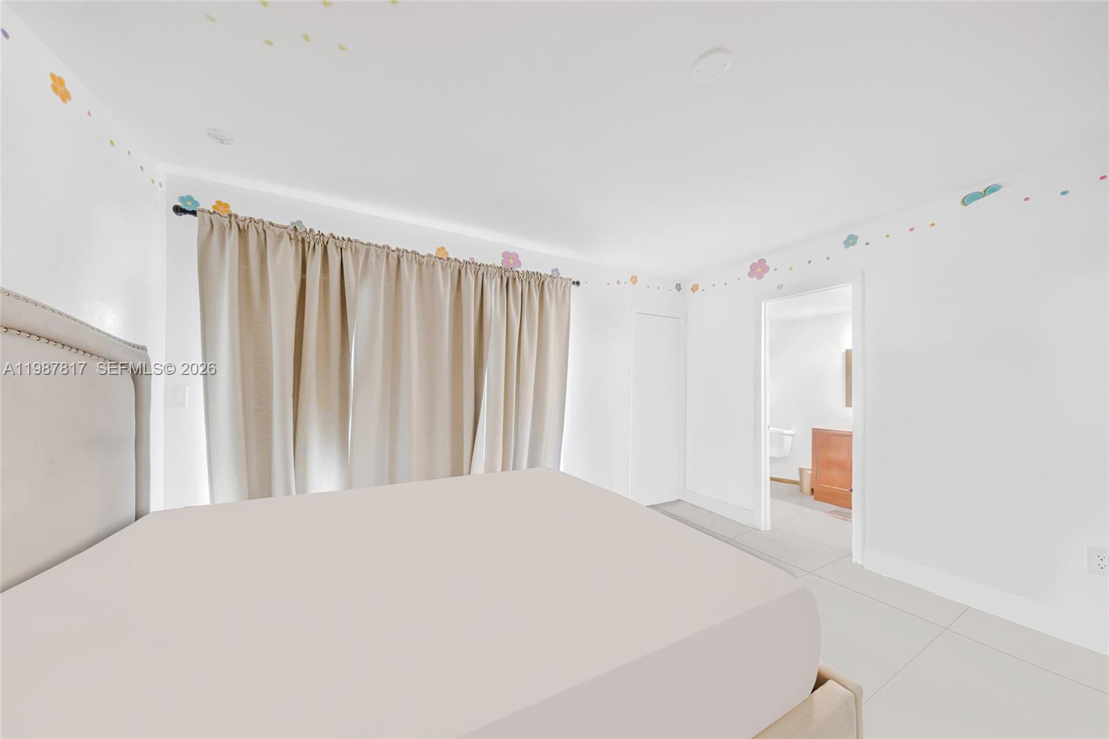 KENDALE LK TOWNHOUSE COND - Residential