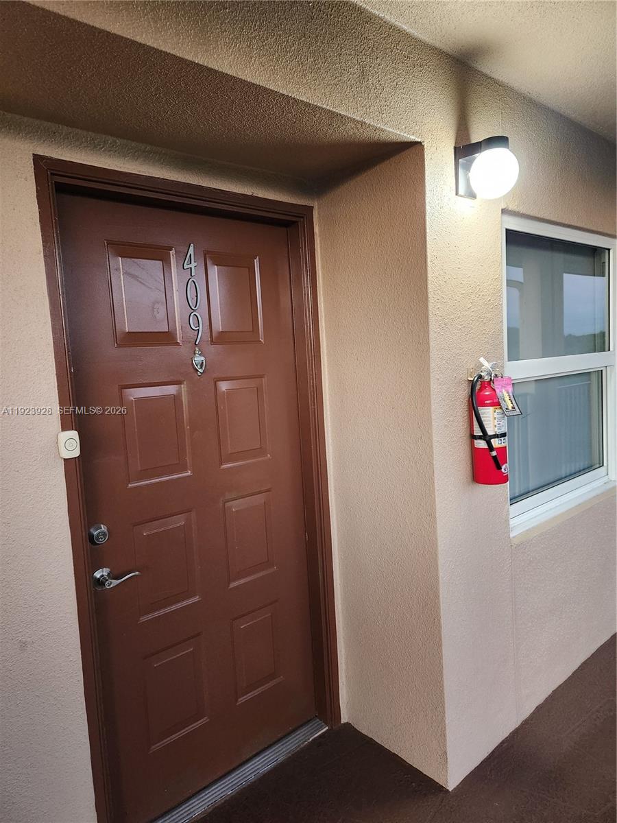 IVANHOE EAST AT CENTURY V - Residential