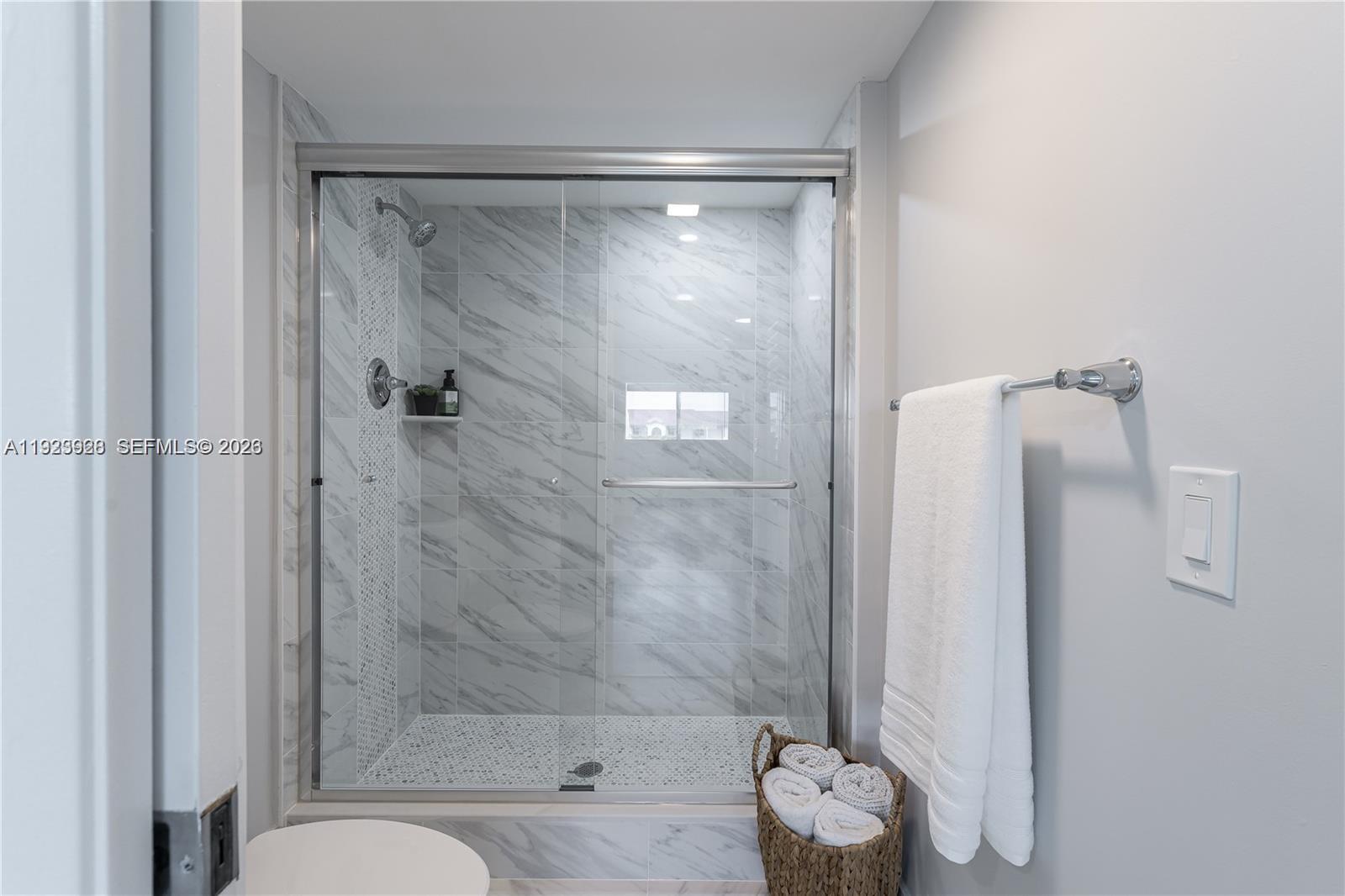 IVANHOE EAST AT CENTURY V - Residential