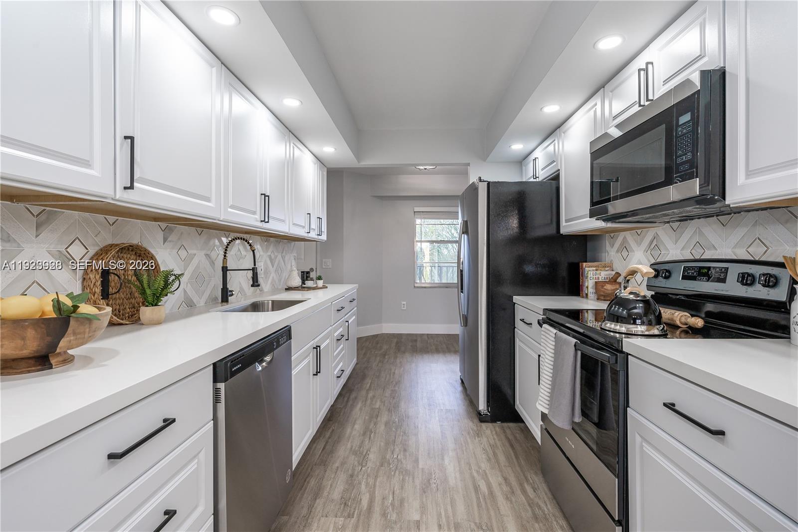 IVANHOE EAST AT CENTURY V - Residential