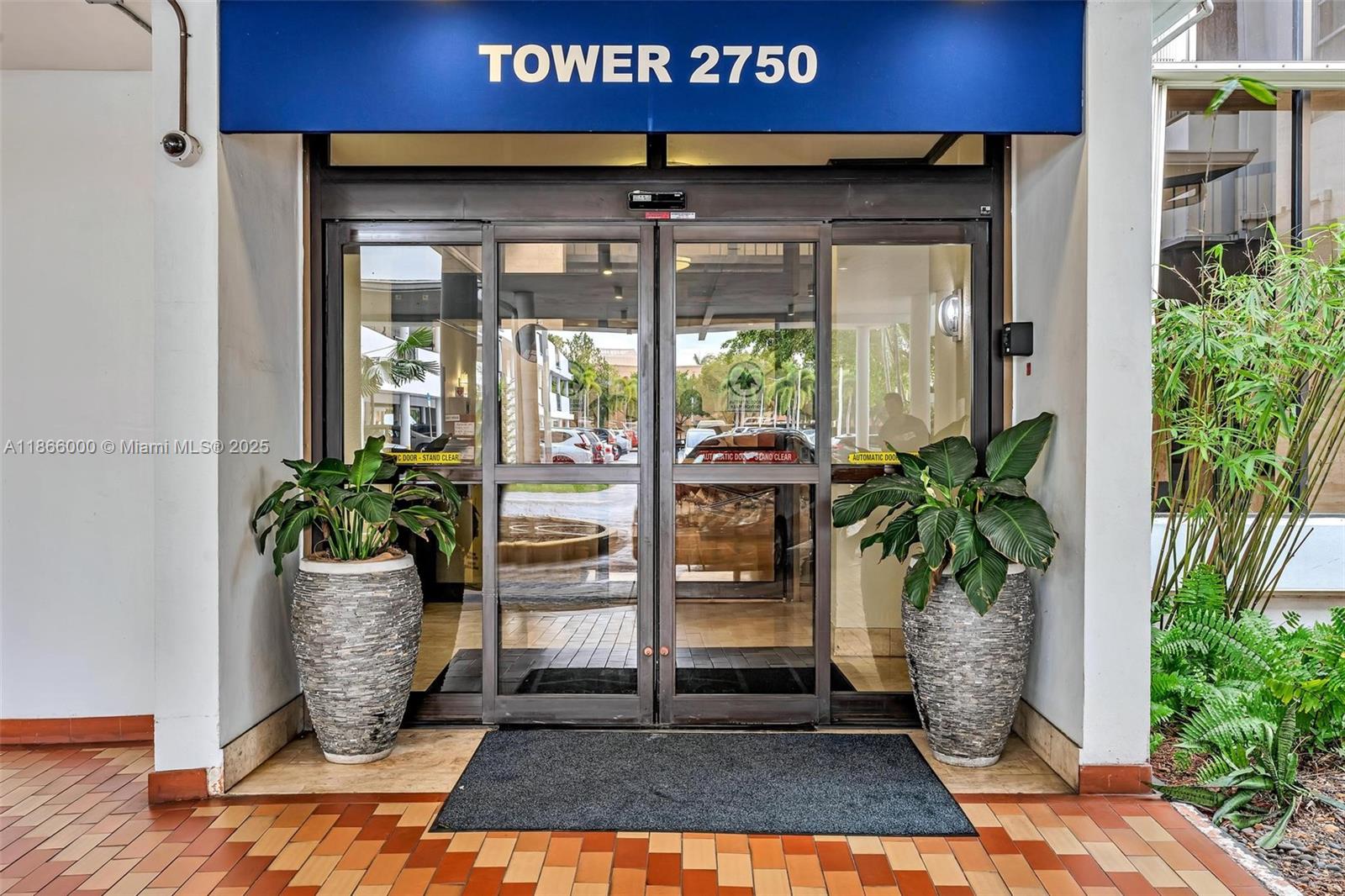 COMMODORE PLAZA CONDO - Residential