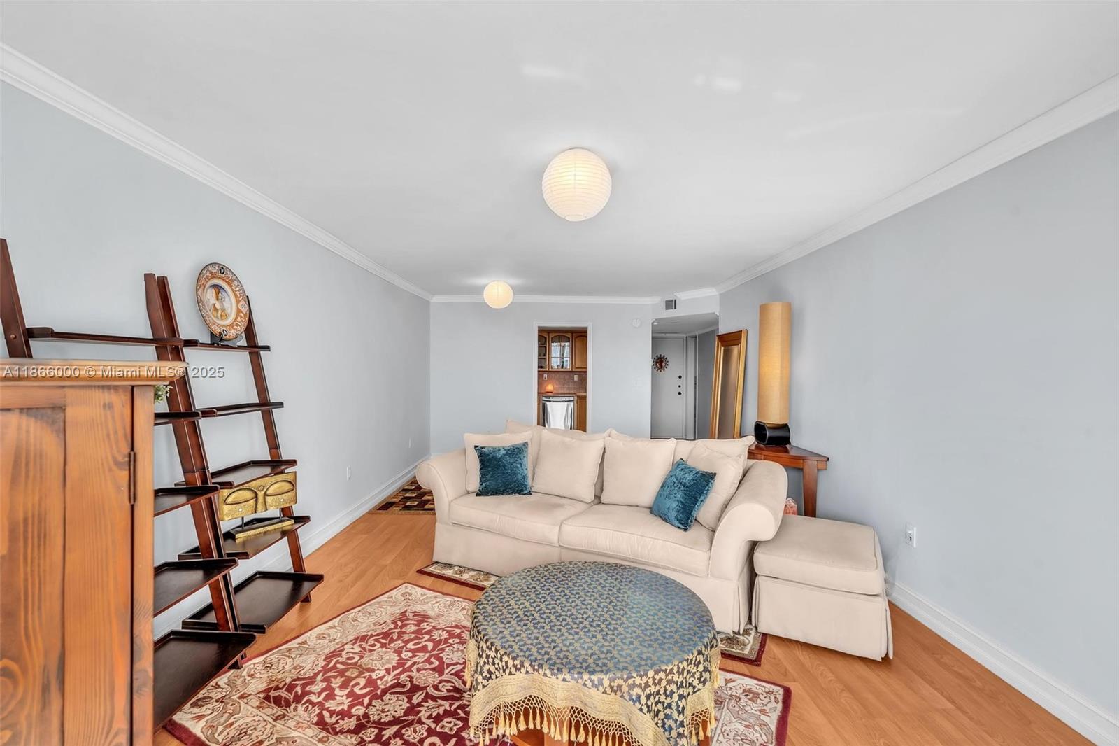 COMMODORE PLAZA CONDO - Residential