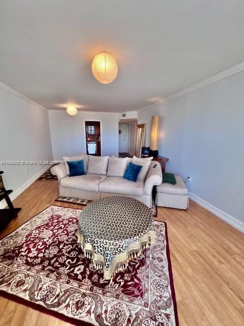 2750 NE 183rd St 1801