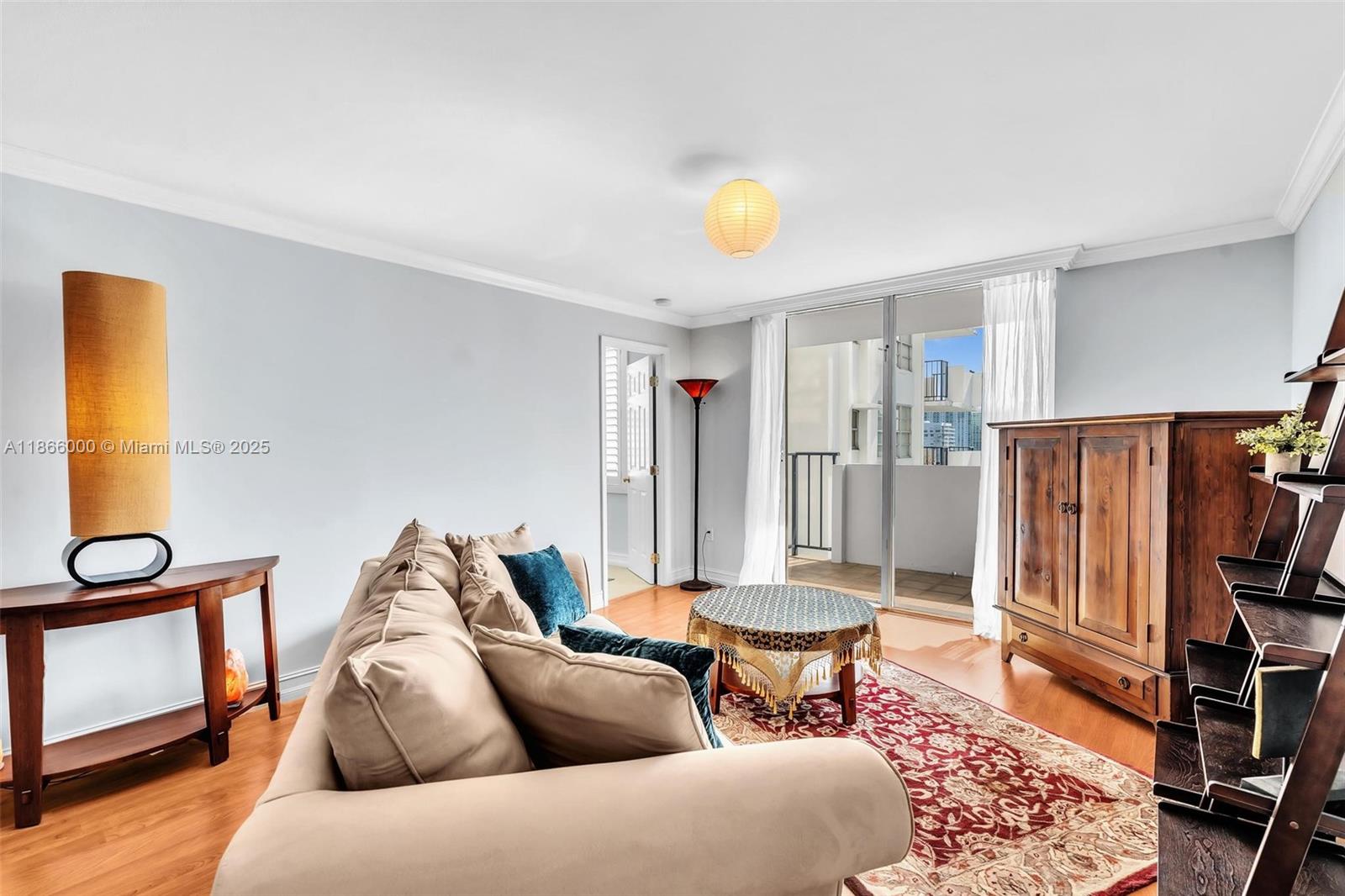 COMMODORE PLAZA CONDO - Residential