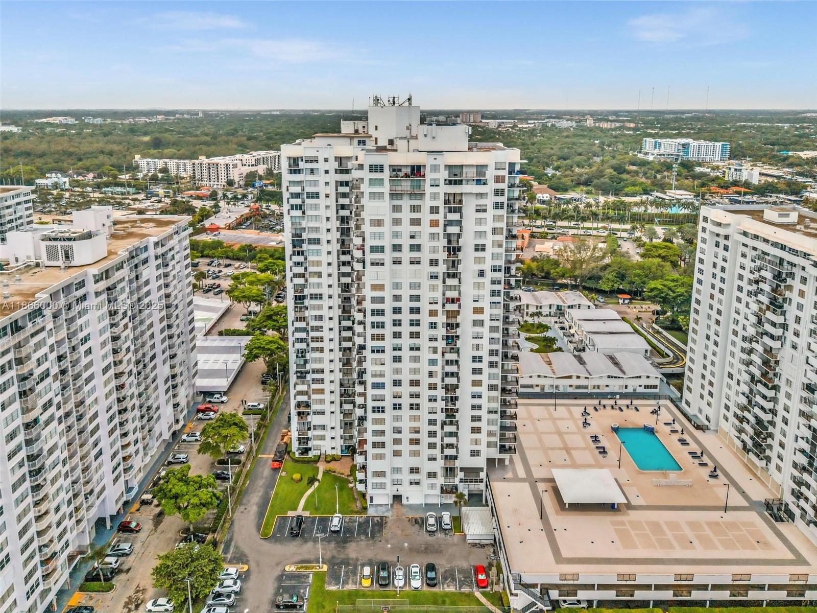 COMMODORE PLAZA CONDO - Residential