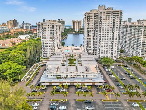 Photo of 2750 NE 183rd St #1801, Aventura, FL 33160 (MLS # A11866000)