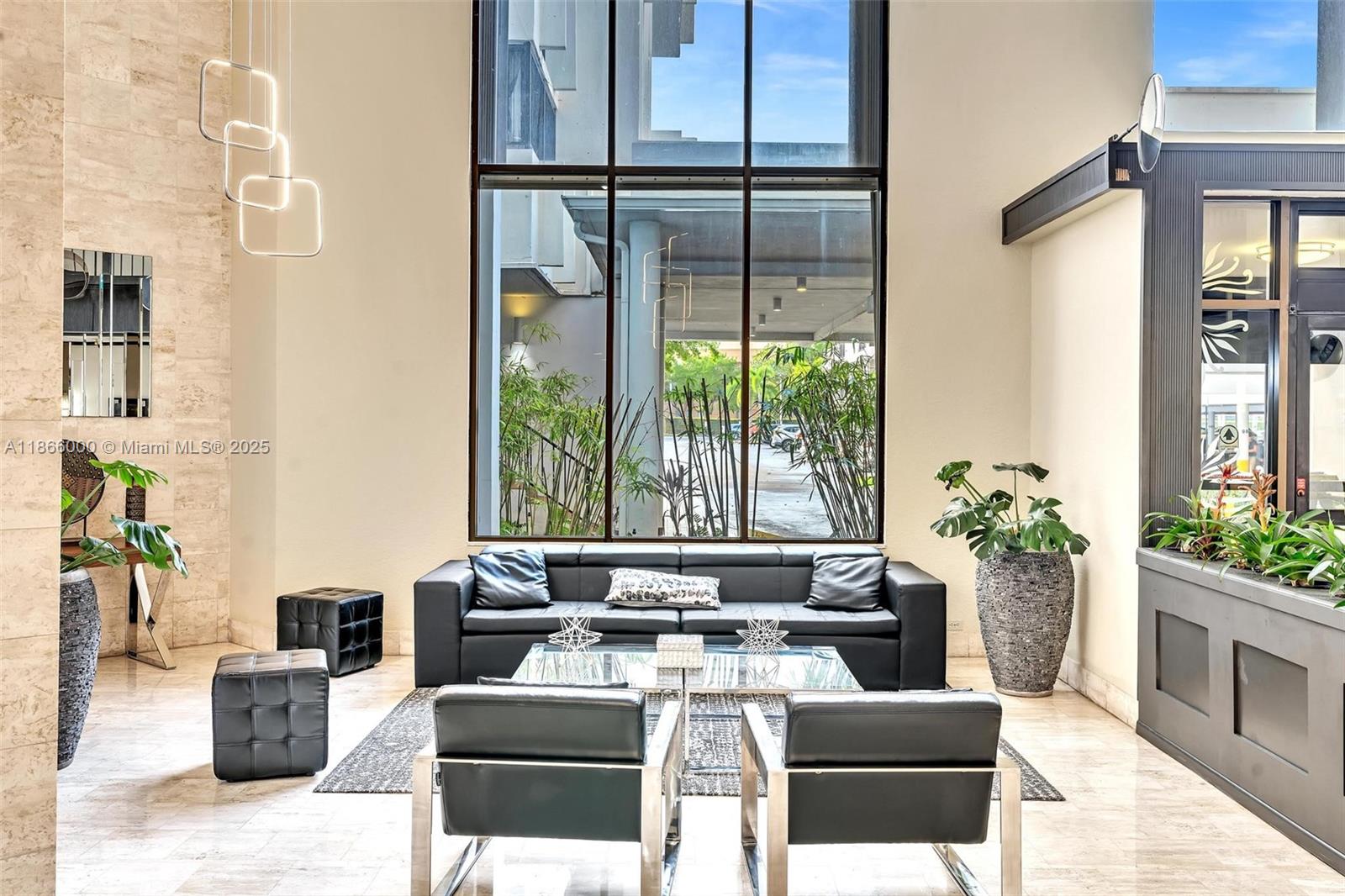 COMMODORE PLAZA CONDO - Residential