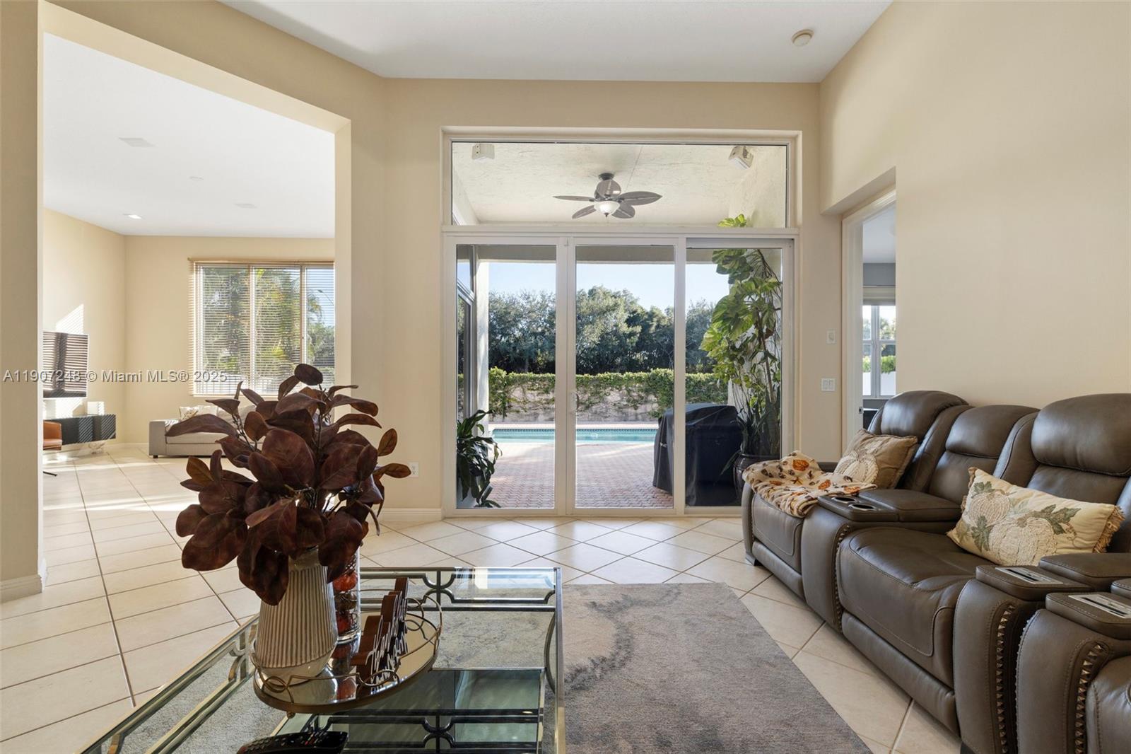 SESSA EIGHT - Residential