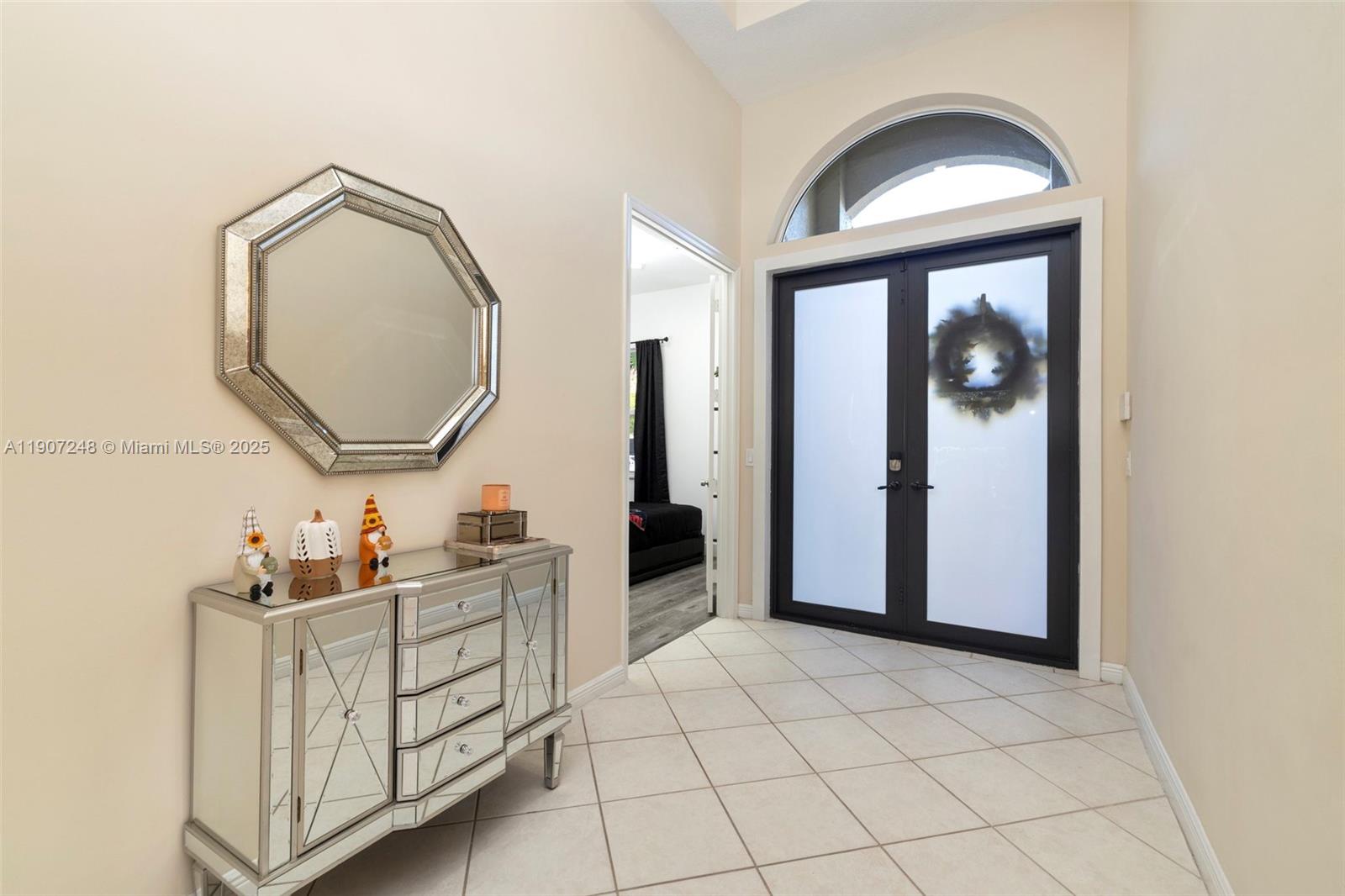 SESSA EIGHT - Residential