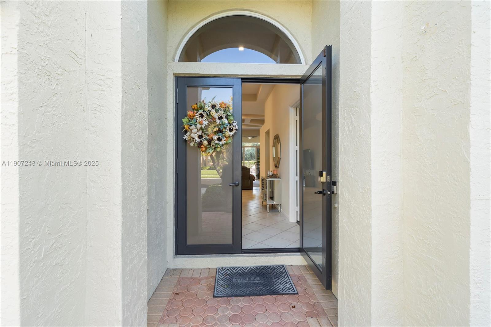 SESSA EIGHT - Residential