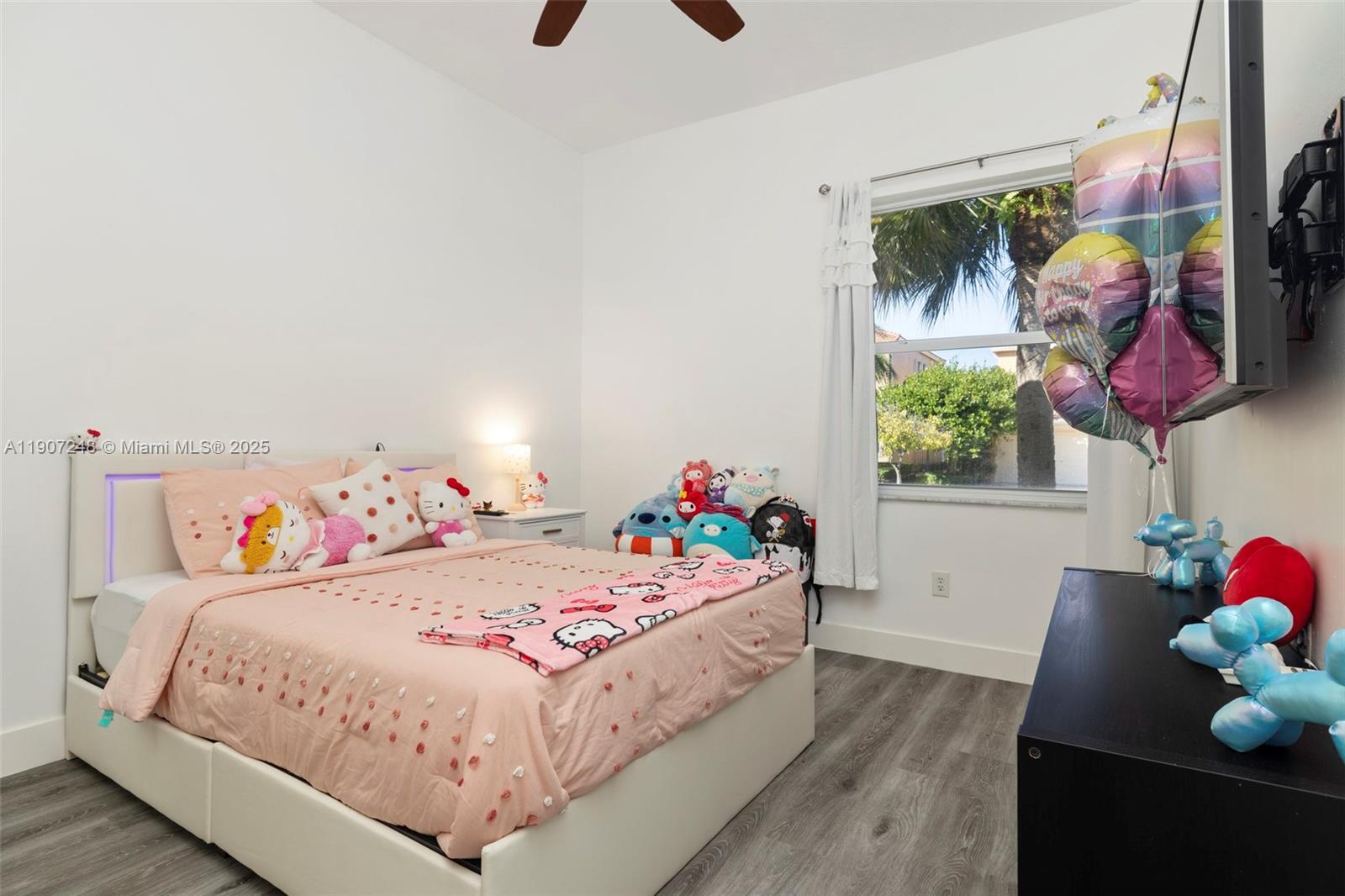 SESSA EIGHT - Residential