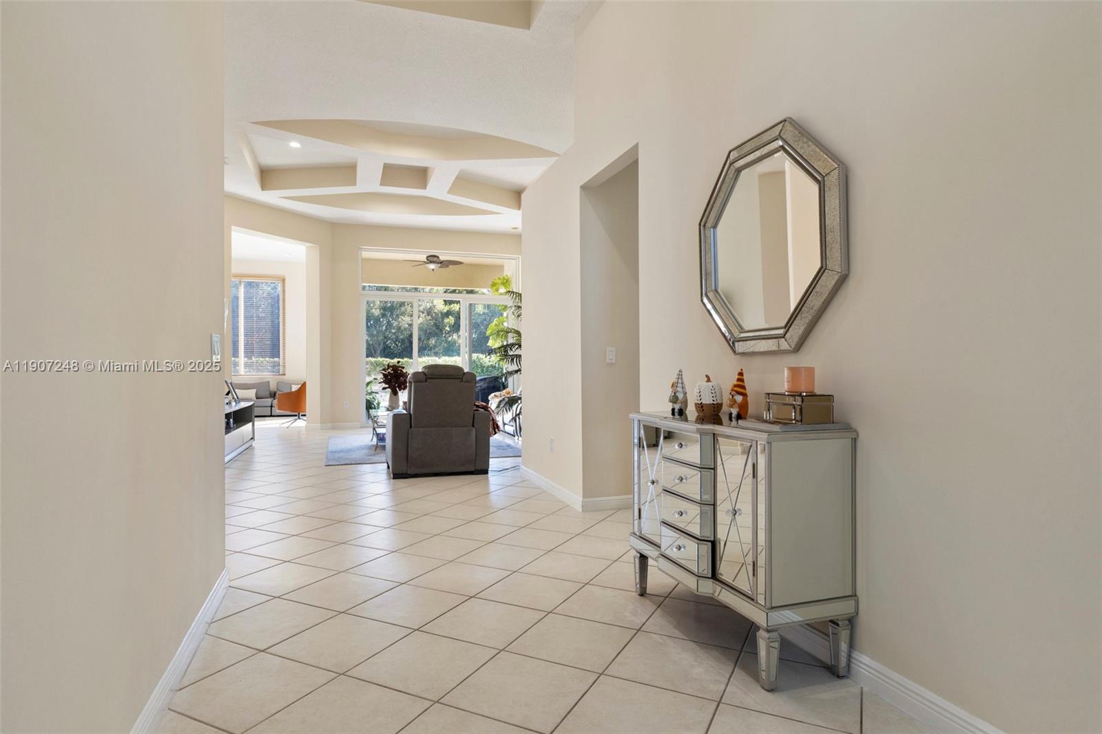 SESSA EIGHT - Residential