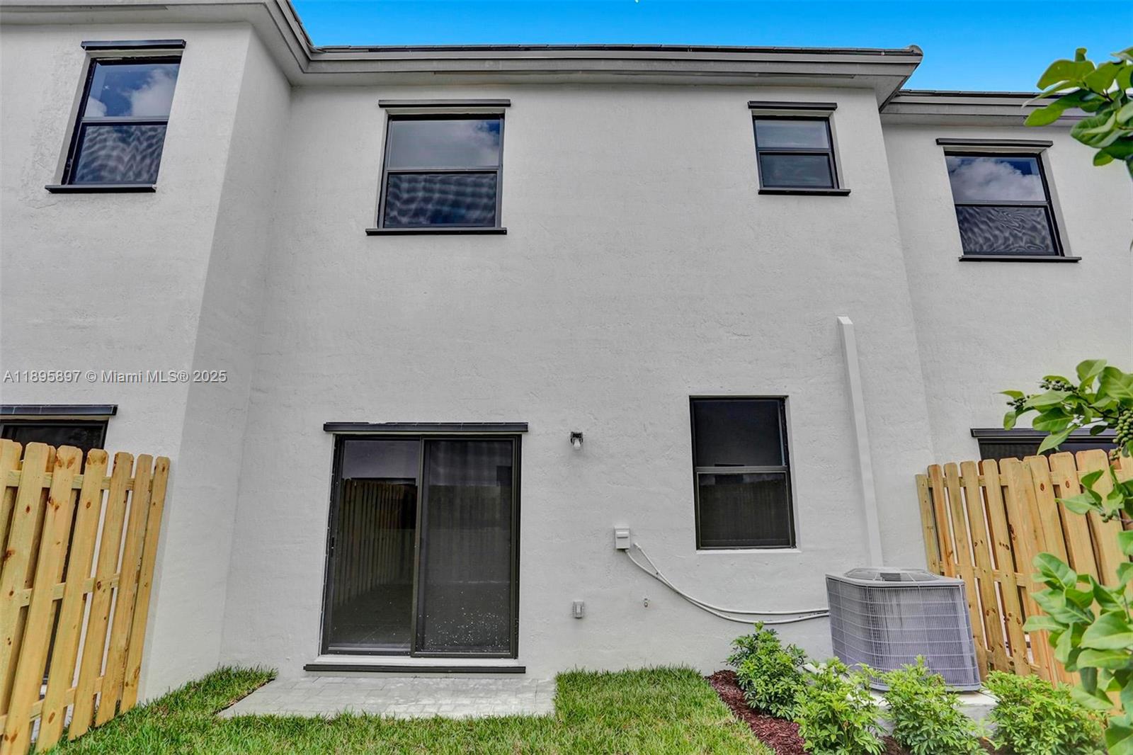 Pinevista - Residential