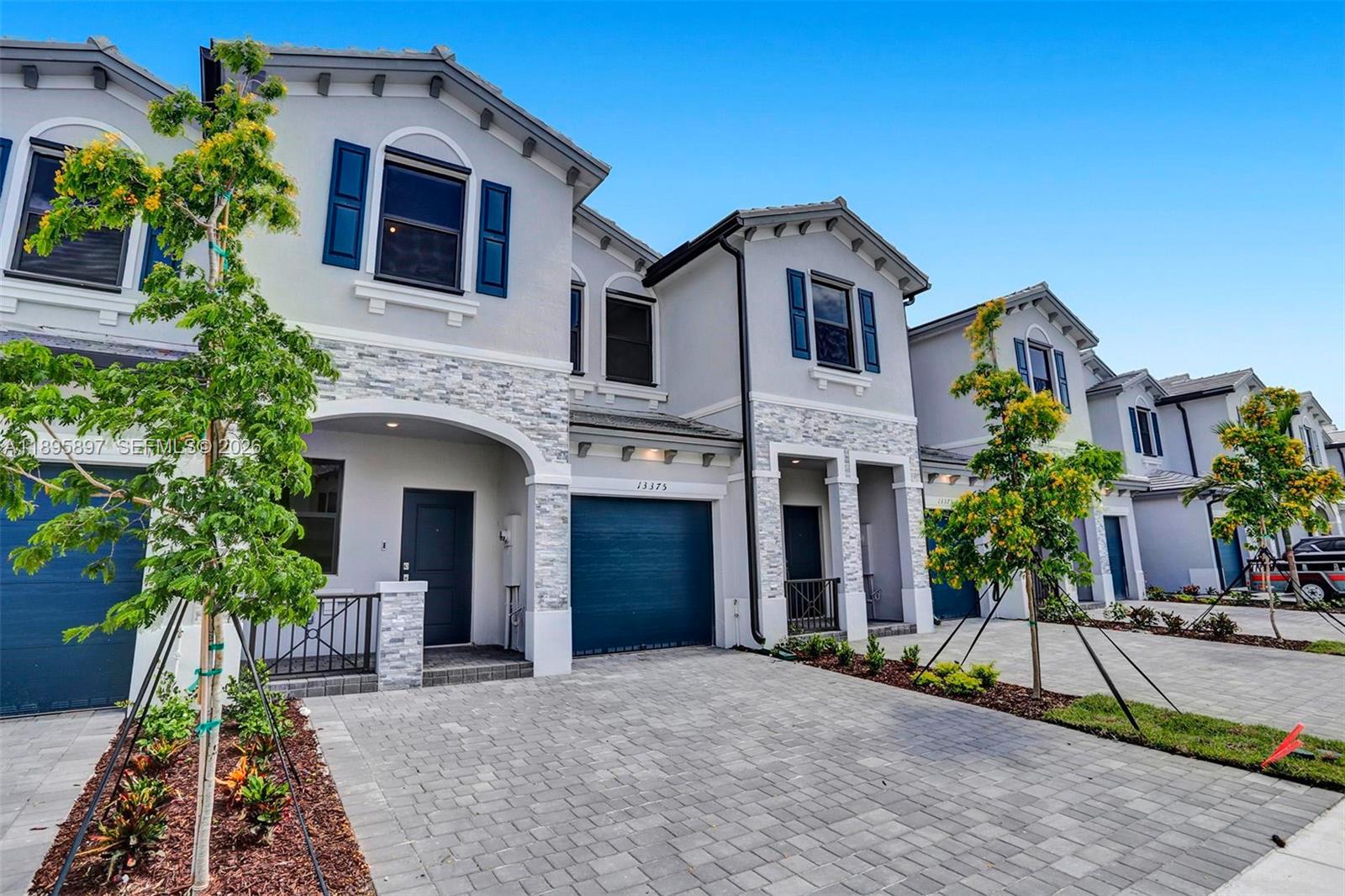 Pinevista - Residential