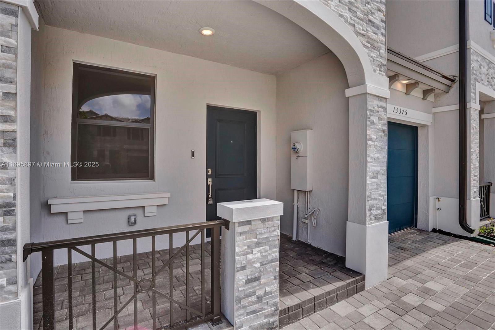 Pinevista - Residential