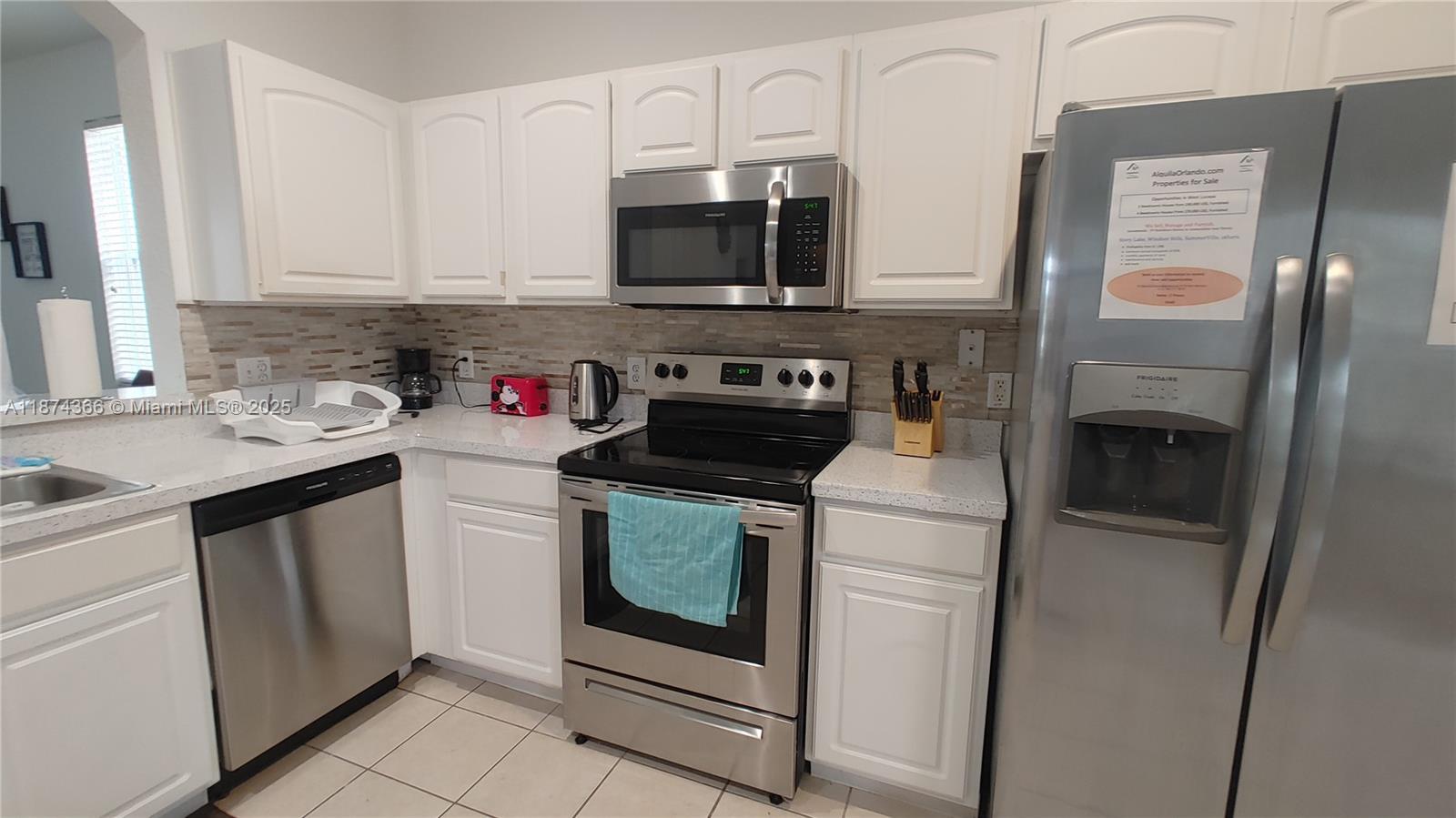 WINDSOR HILLS PHASE THREE - Residential Lease