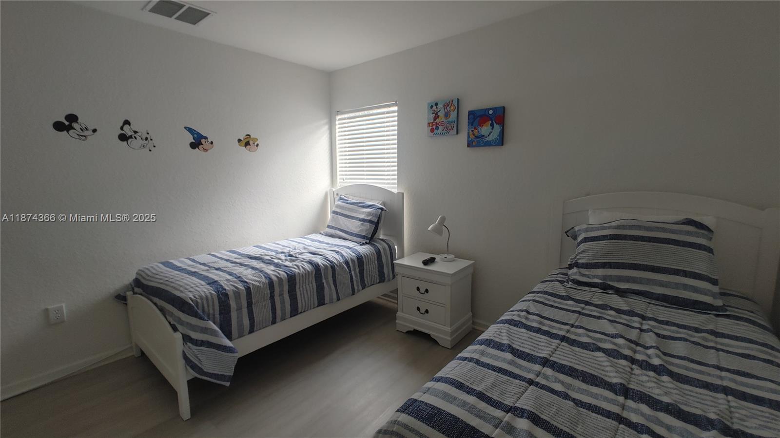 WINDSOR HILLS PHASE THREE - Residential Lease