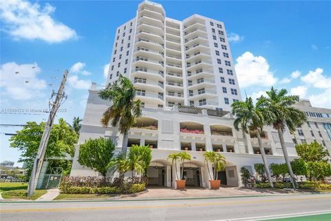 9751 E Bay Harbor Dr 8D Bay Harbor Islands FL 33154