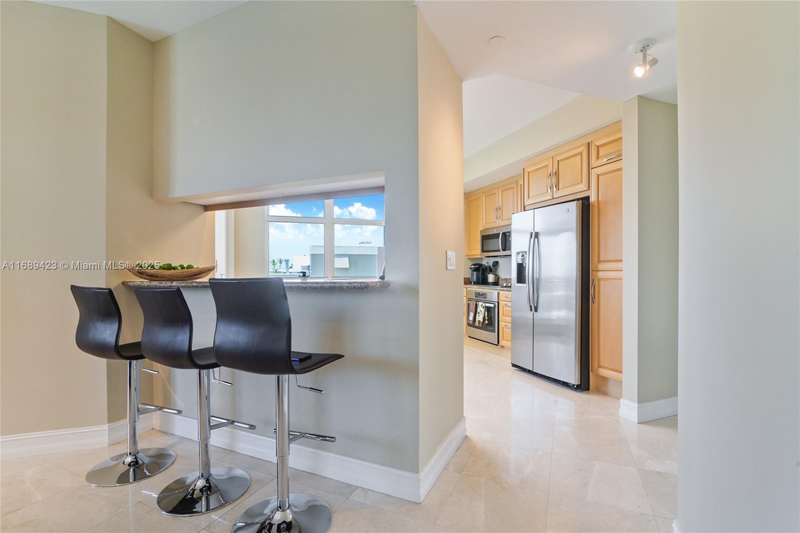 9751 E Bay Harbor Dr 8D