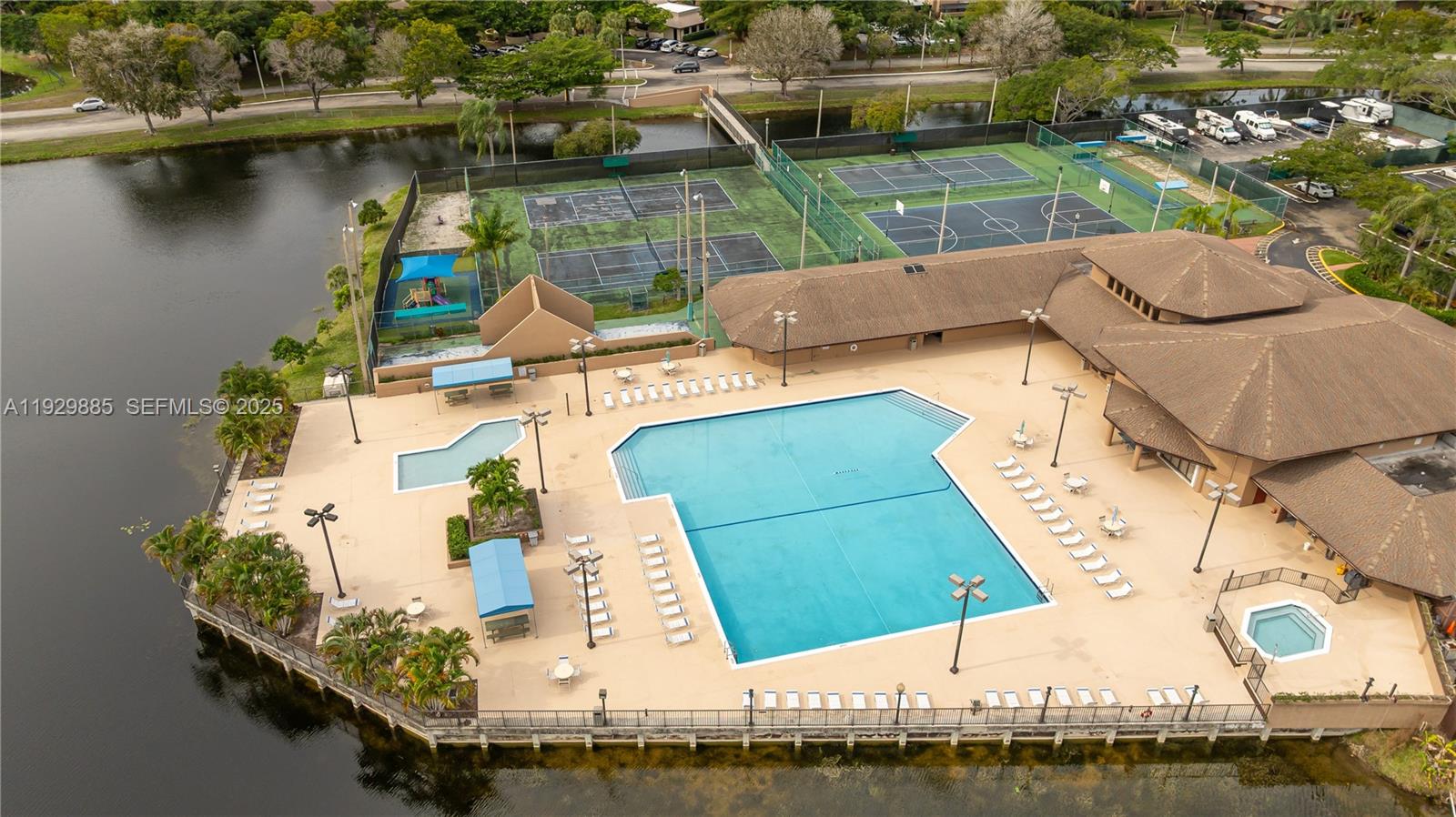 CENTURA PARC AT COCONUT C - Residential