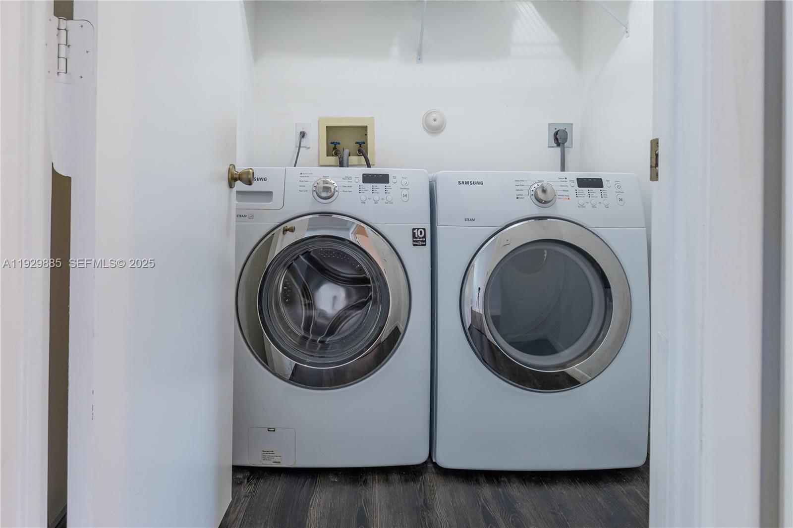 CENTURA PARC AT COCONUT C - Residential